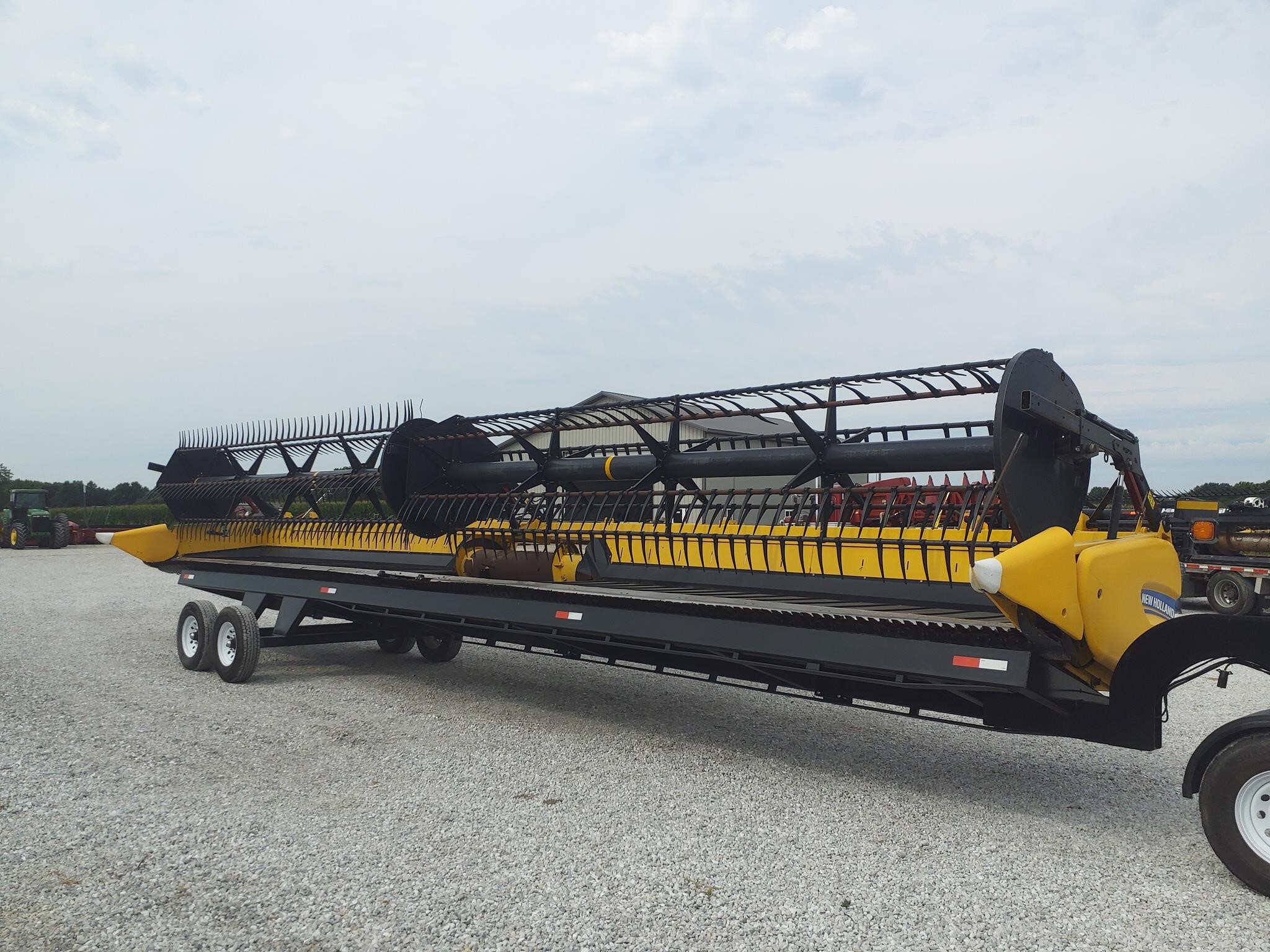 2014 New Holland 880CF-40 Platform