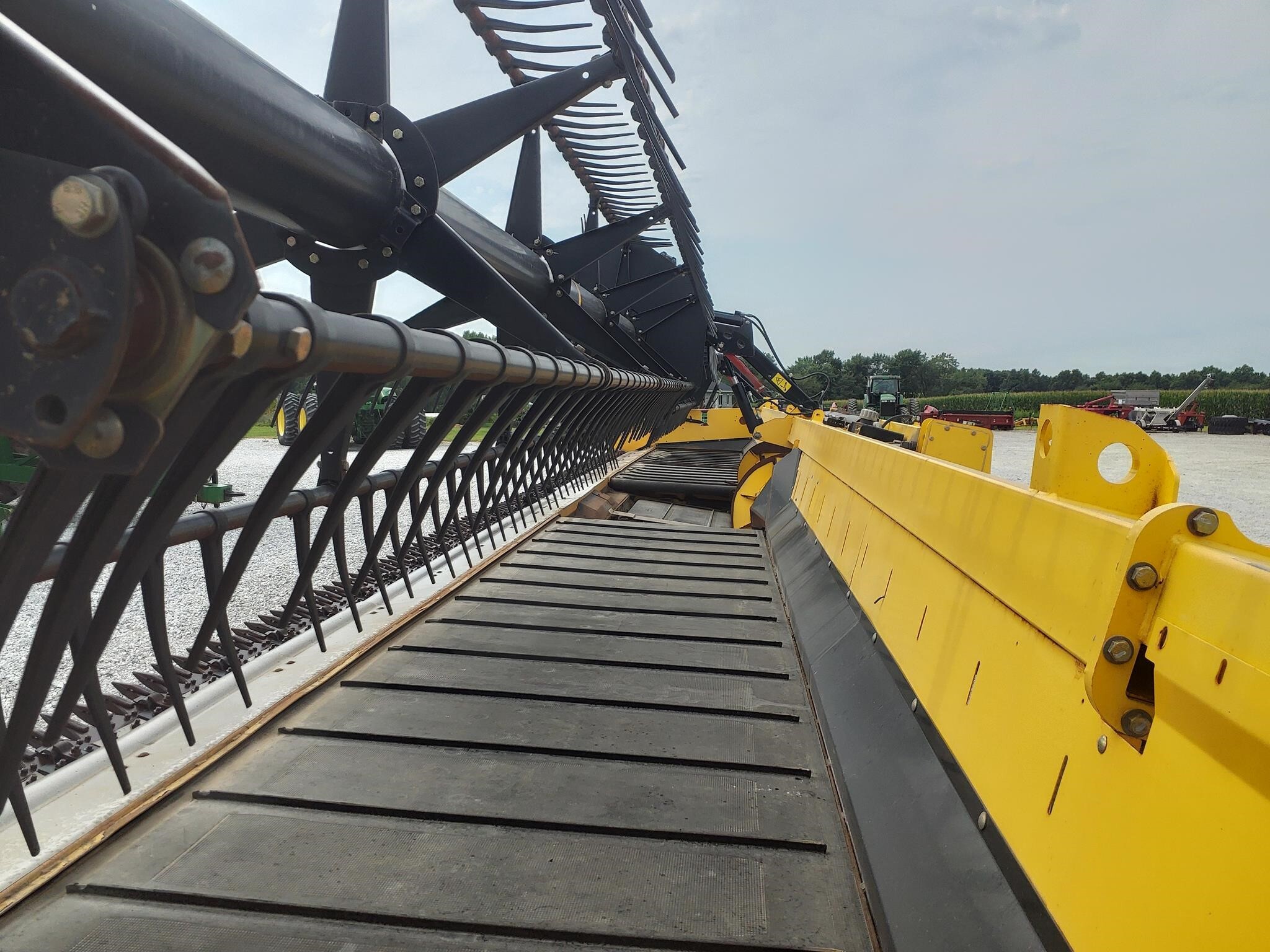 2014 New Holland 880CF-40 Platform