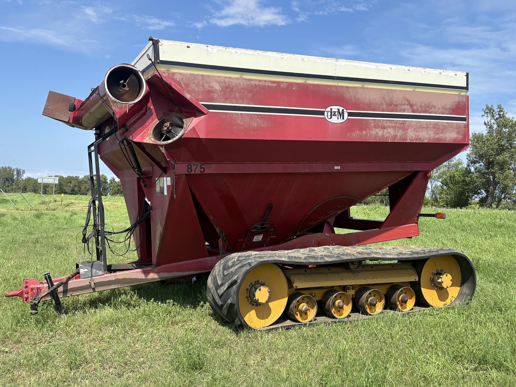  J&M 875-16 Grain Cart