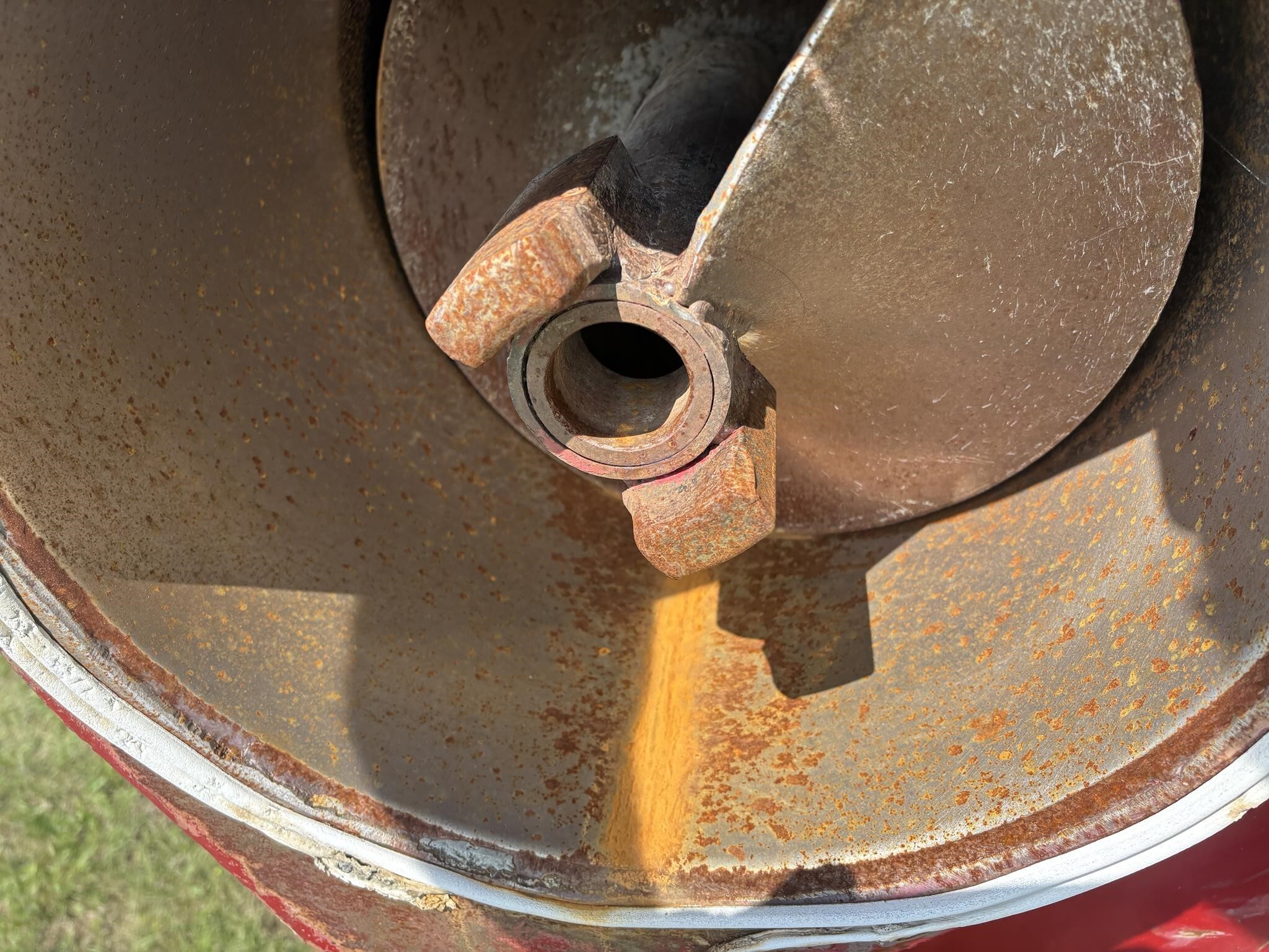  J&M 875-16 Grain Cart