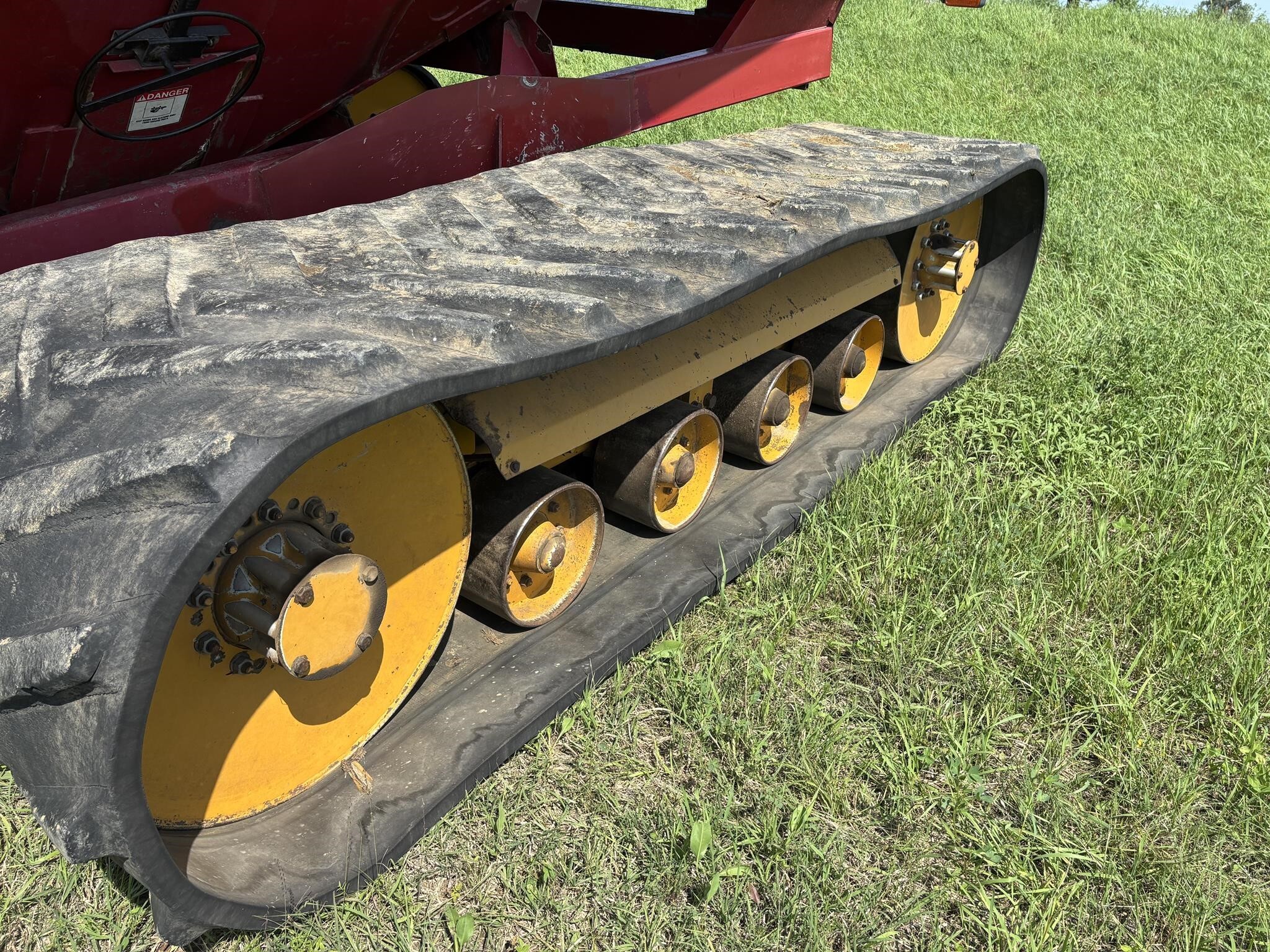  J&M 875-16 Grain Cart