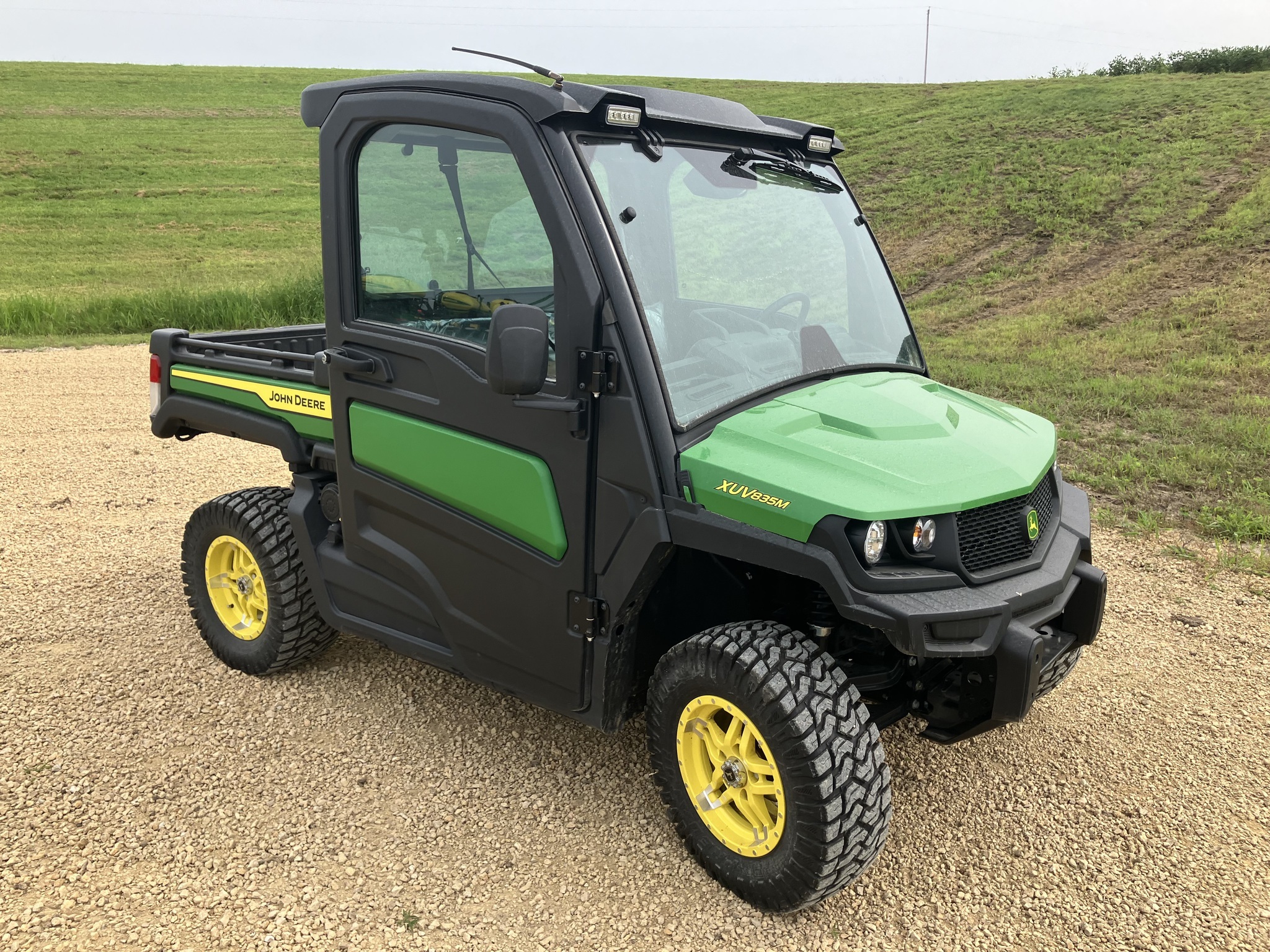 2024 John Deere XUV 835M ATVs and Utility Vehicle