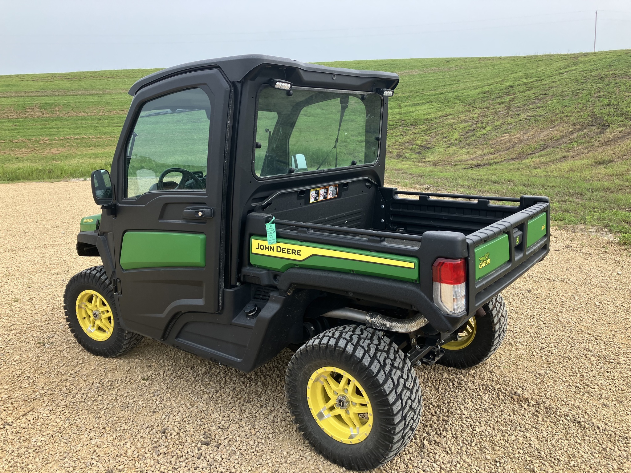 2024 John Deere XUV 835M ATVs and Utility Vehicle