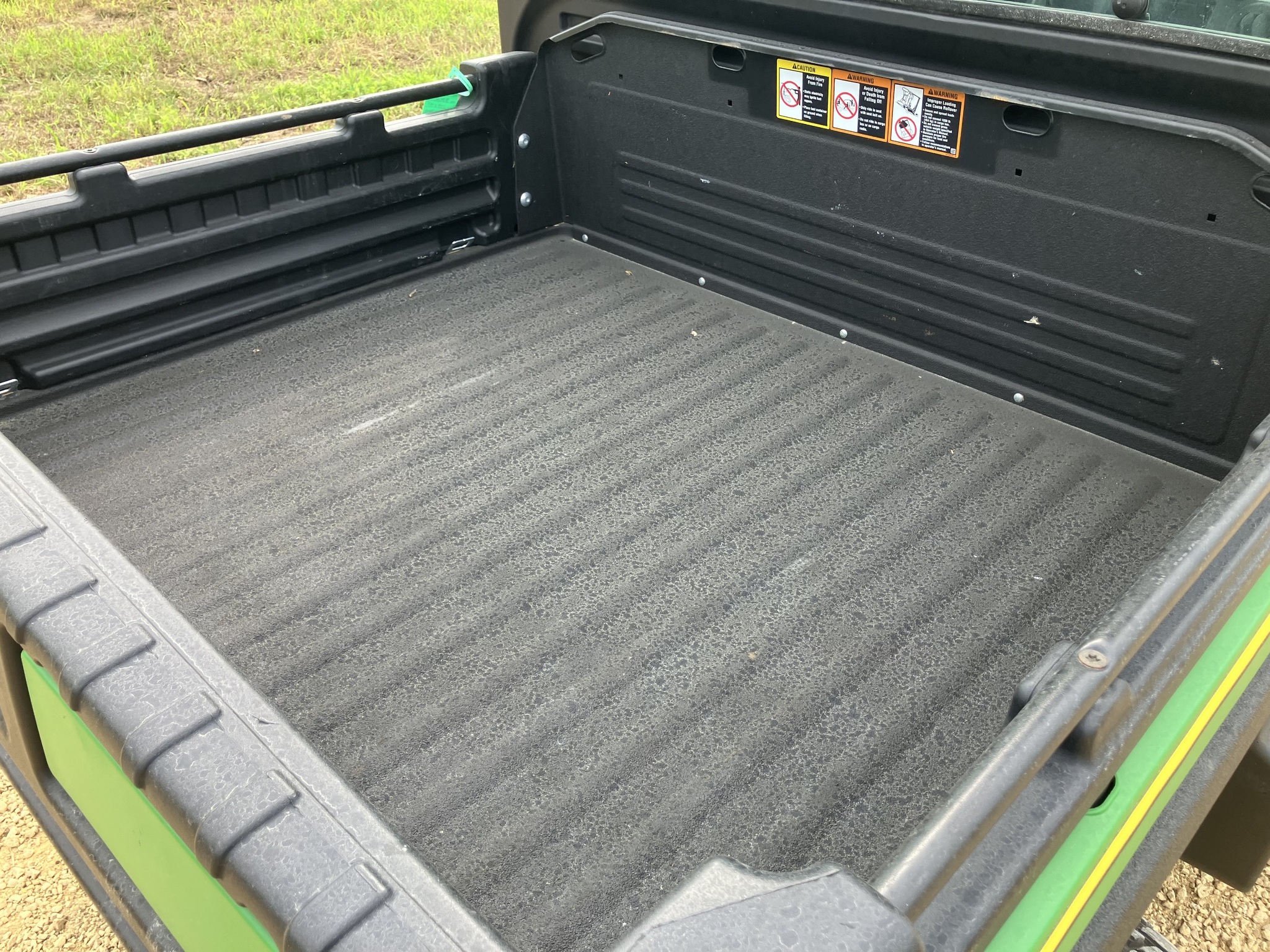 2024 John Deere XUV 835M ATVs and Utility Vehicle