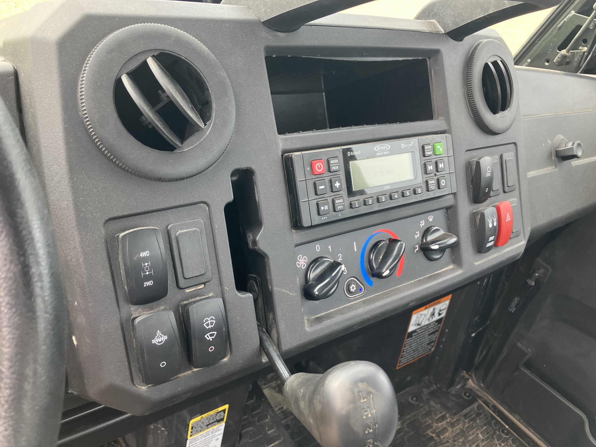 2024 John Deere XUV 835M ATVs and Utility Vehicle