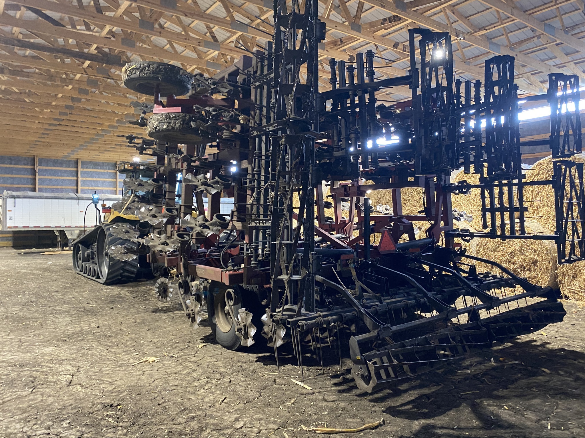 2019 Salford I-1200 Vertical Tillage
