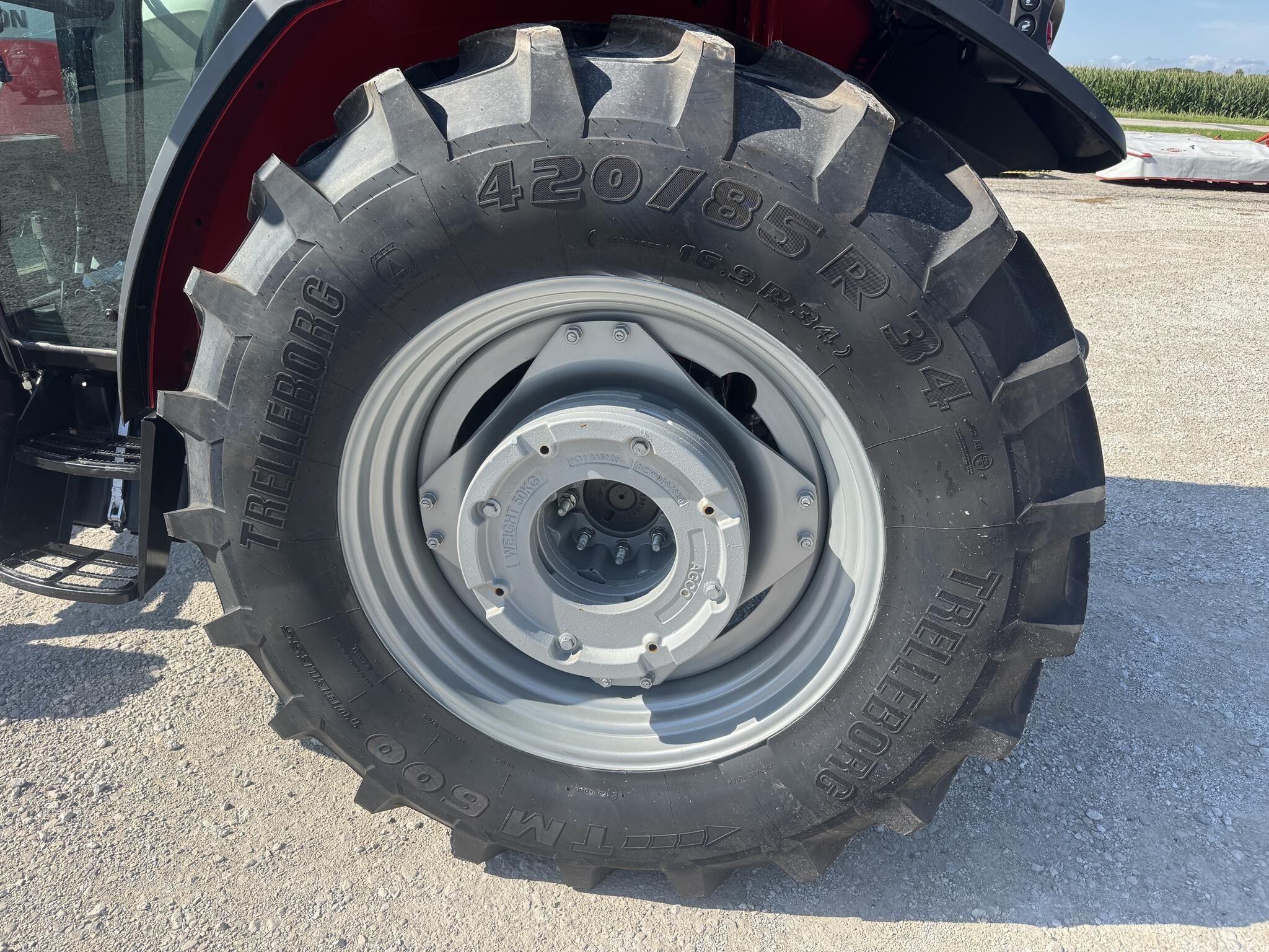 2025 Massey Ferguson 4707 Tractor