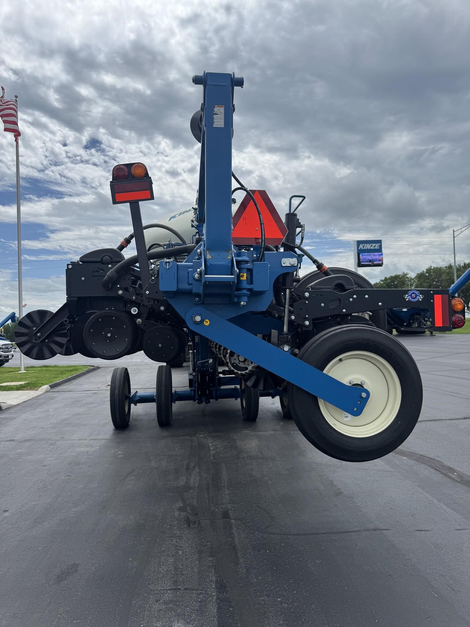 2020 Kinze 3660 Planter