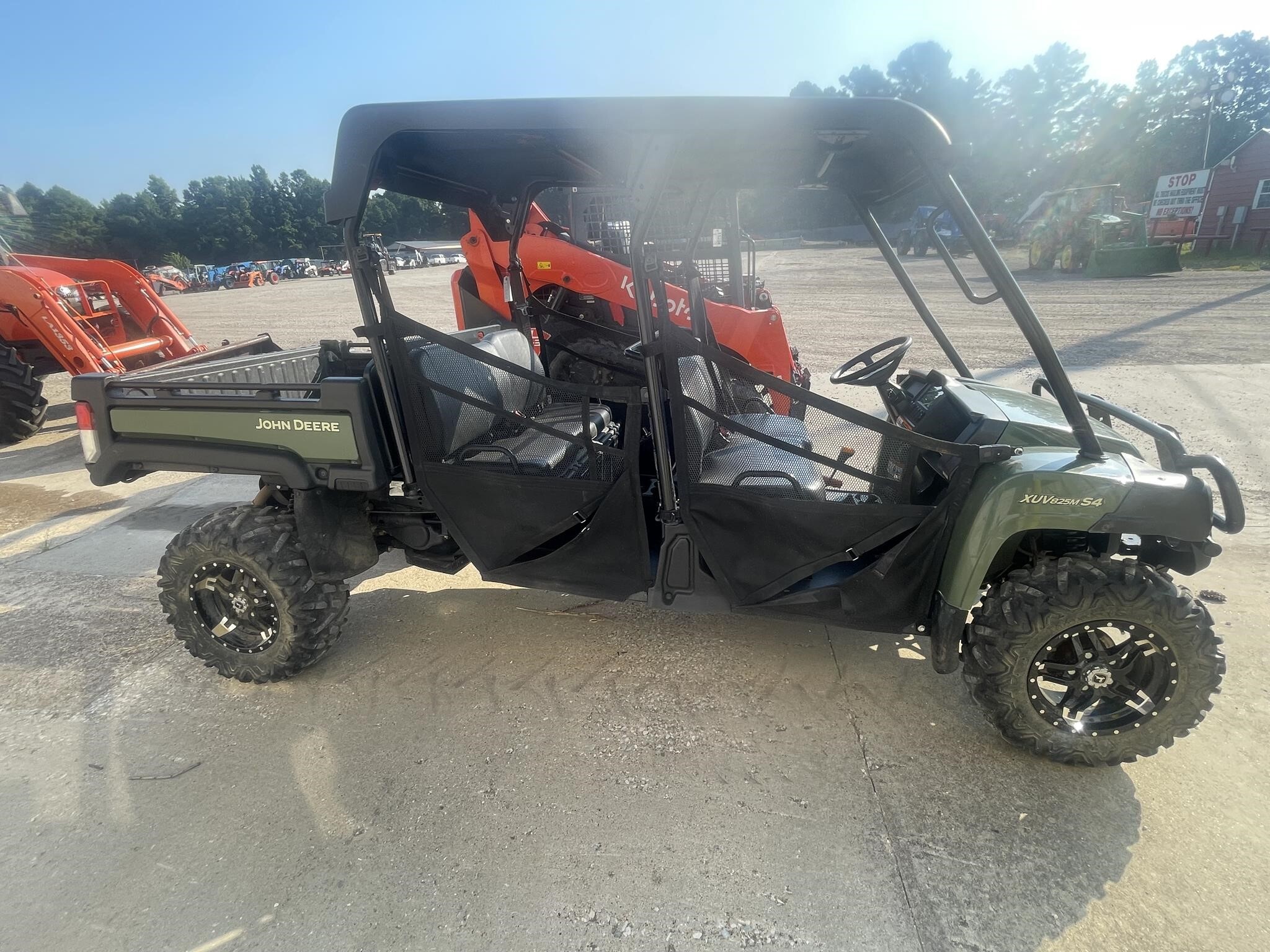 2020 John Deere XUV 825M S4 ATVs and Utility Vehicle