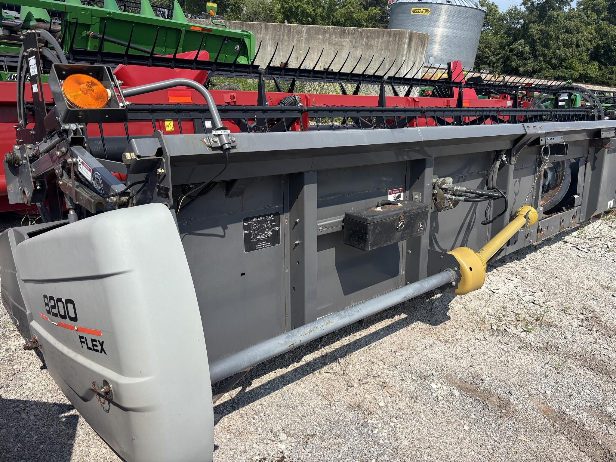 2008 Gleaner 8200 Platform