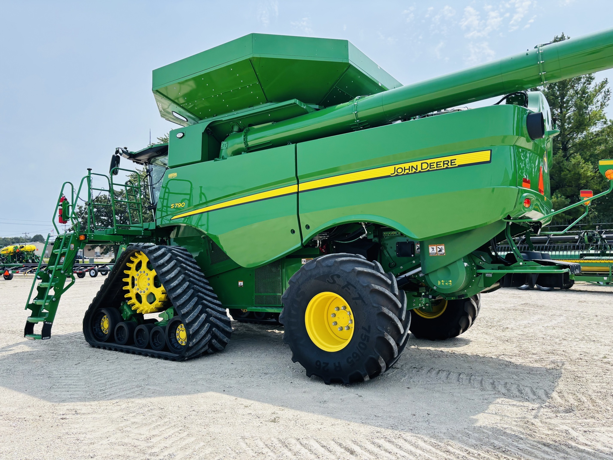 2023 John Deere S790 Combine