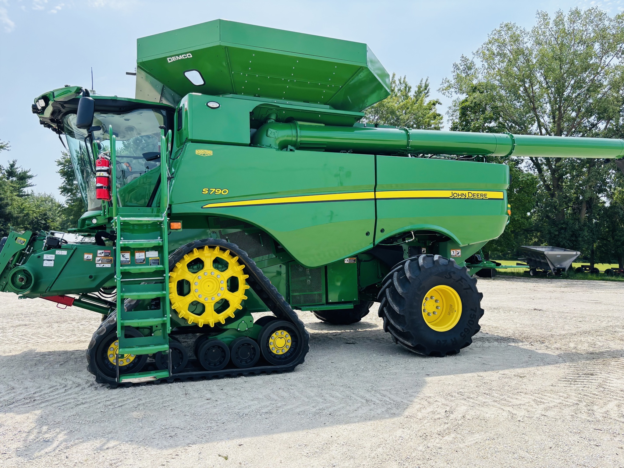 2023 John Deere S790 Combine