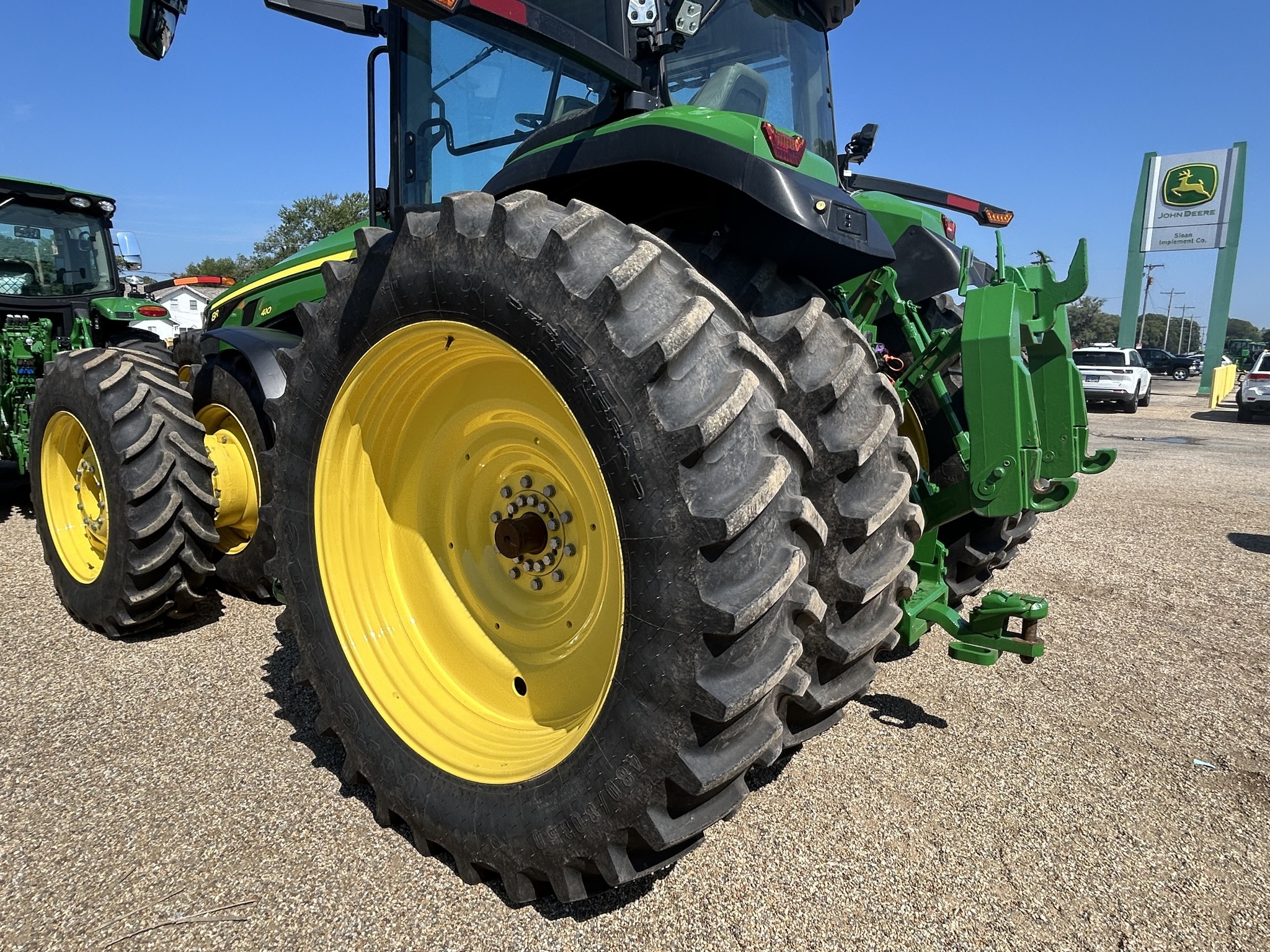 2023 John Deere 8R 410 Tractor