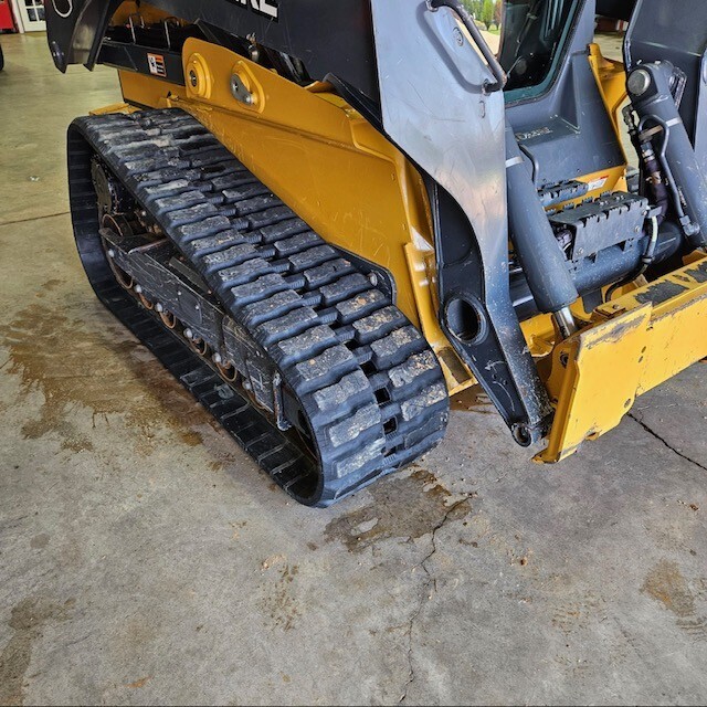 2023 Deere 333G Skid Steer