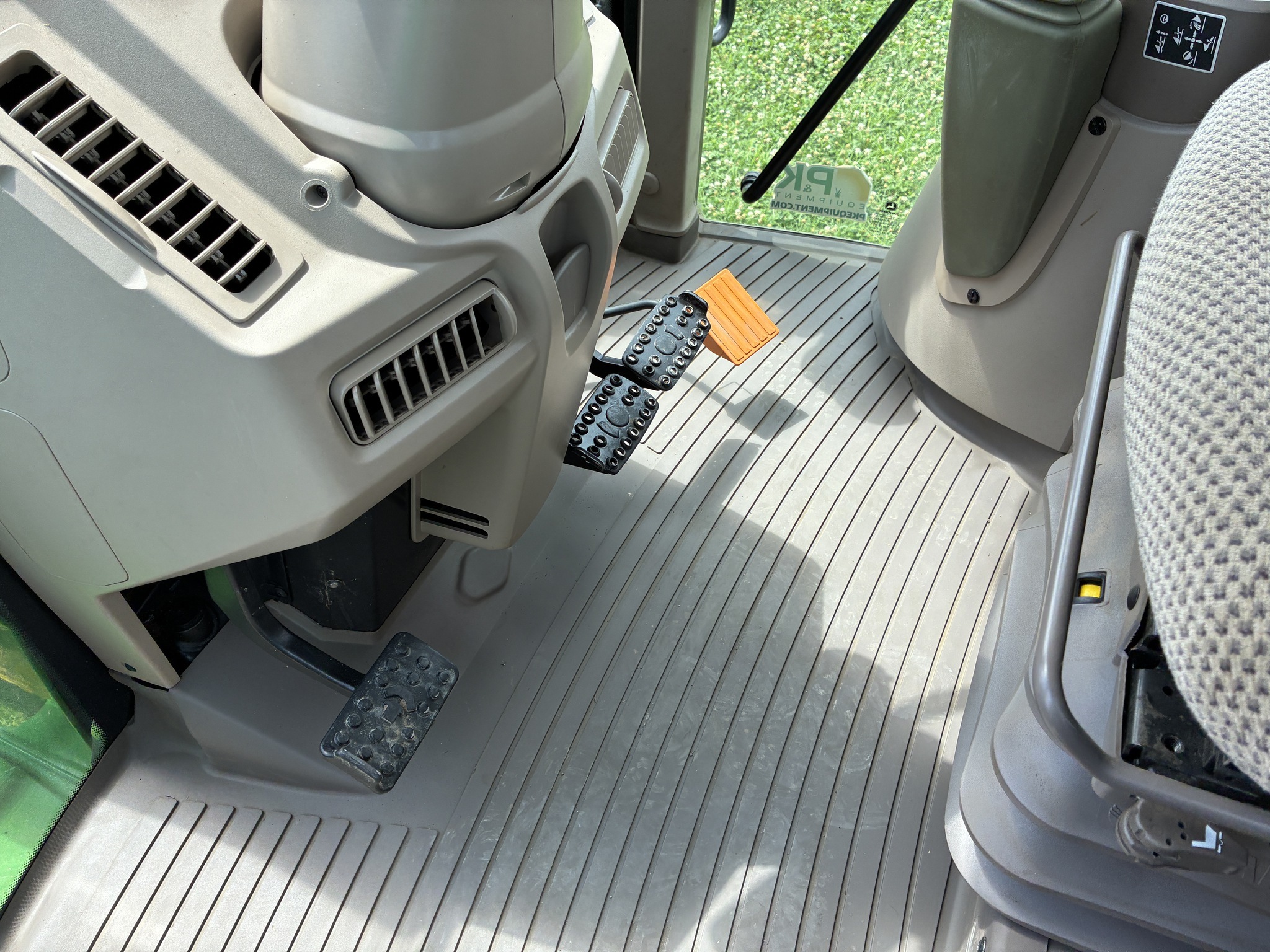 2024 John Deere 6120M Tractor