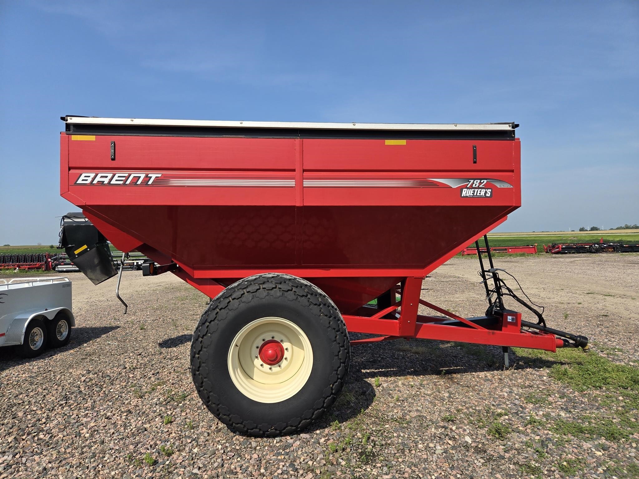 2011 Brent 782 Grain Cart