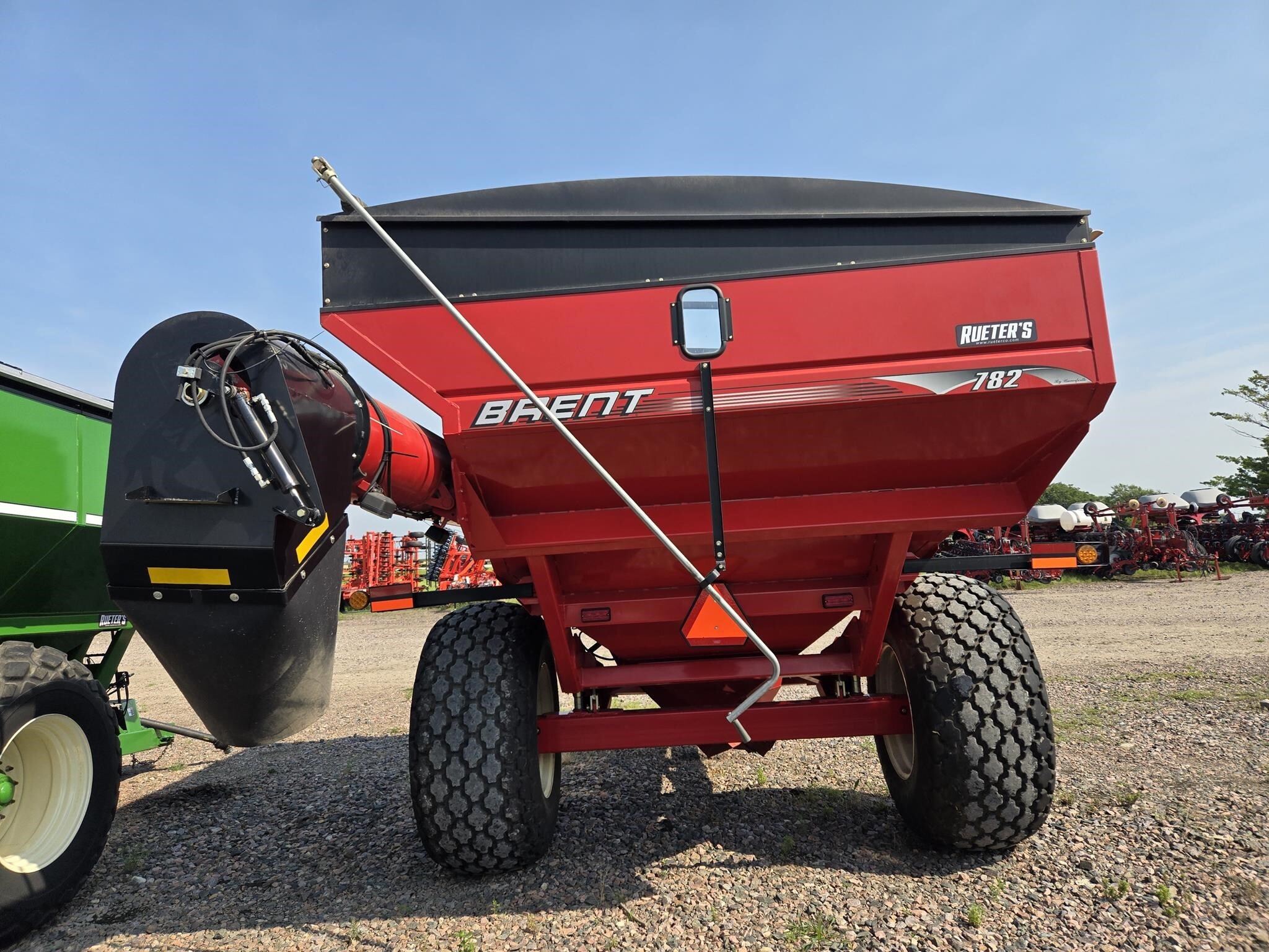 2011 Brent 782 Grain Cart