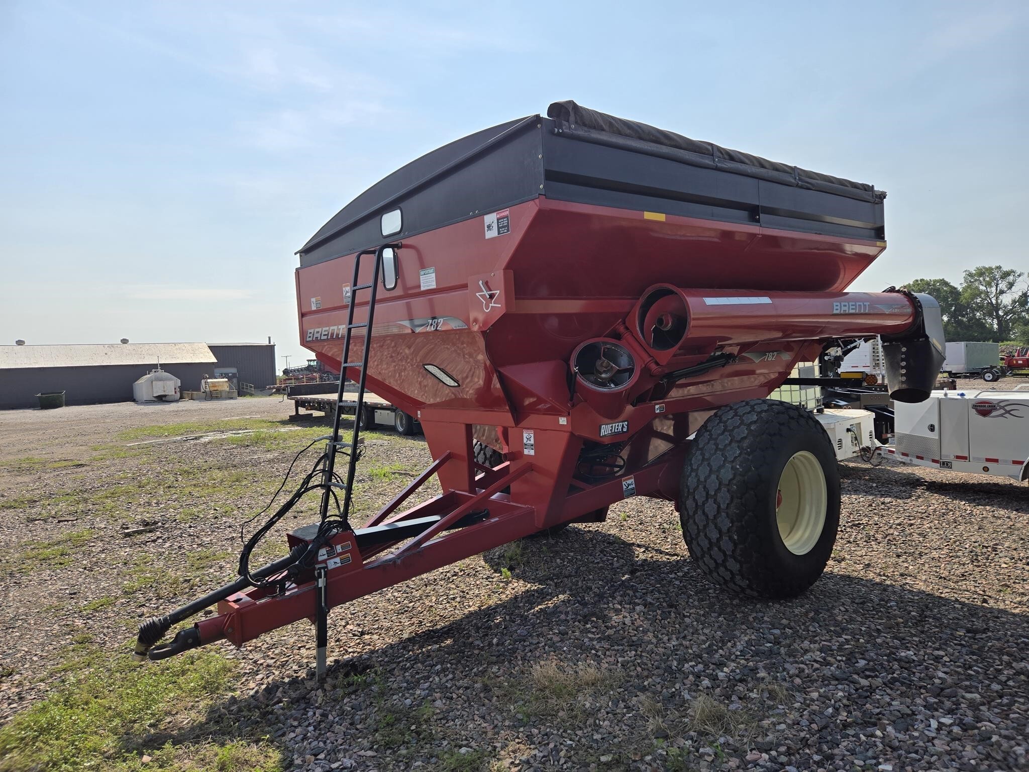 2011 Brent 782 Grain Cart