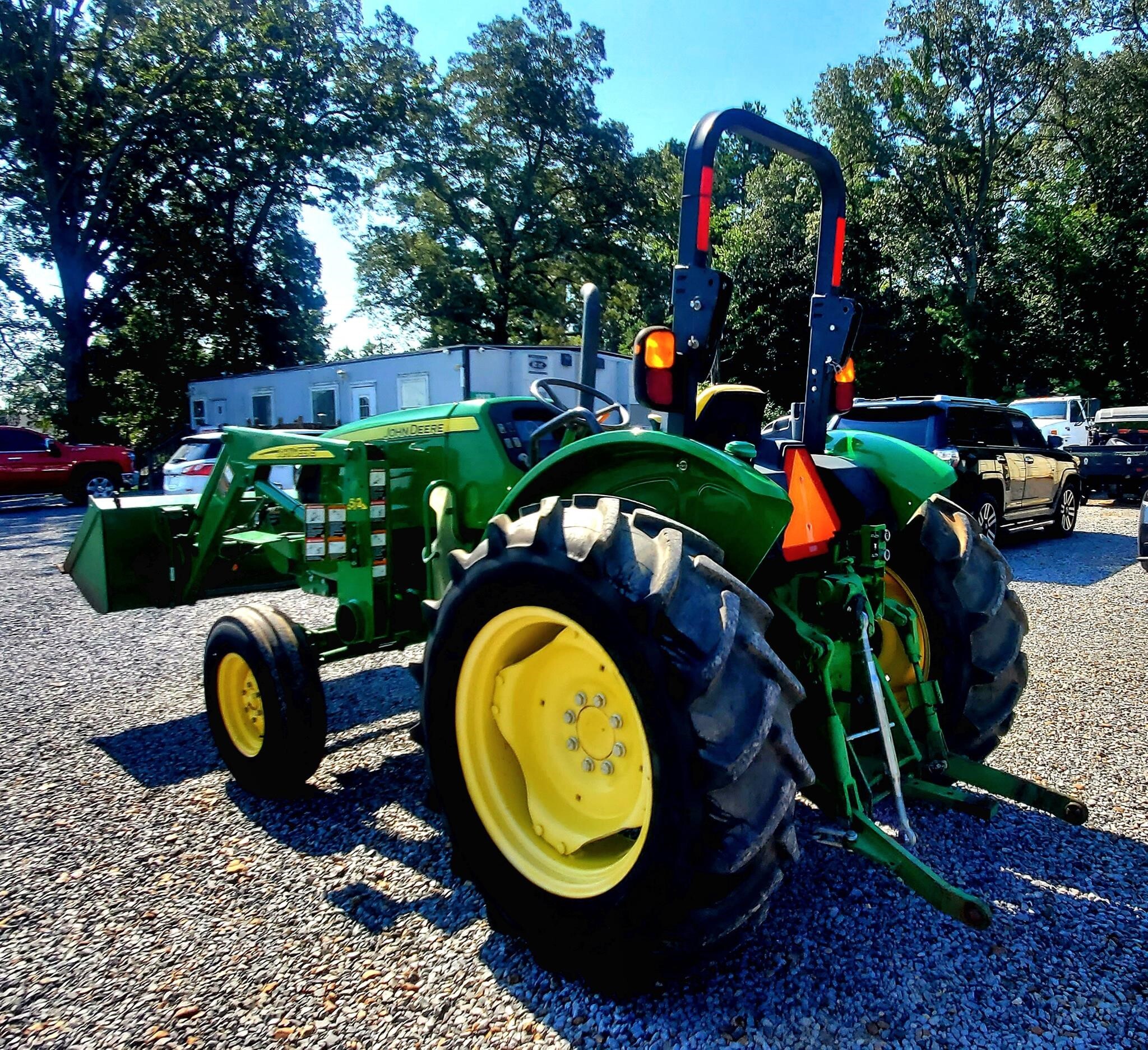 2015 John Deere 5045E Tractor