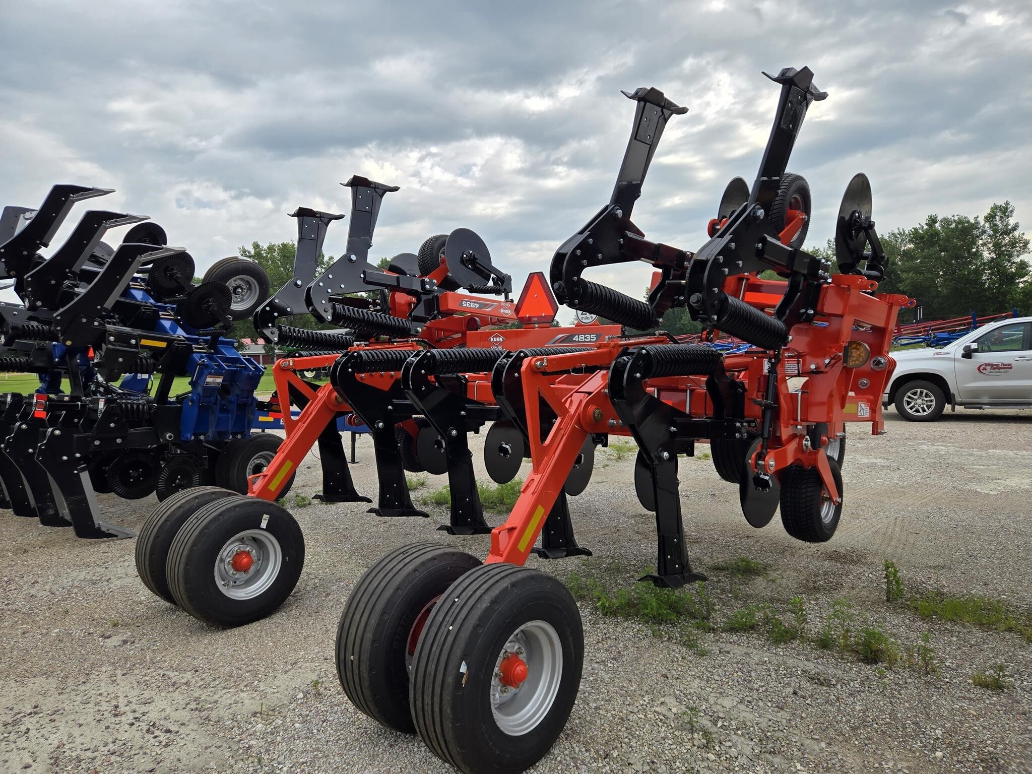 2025 Kuhn Krause 4835-930F In-Line Ripper - $64,500 | Machinery Pete
