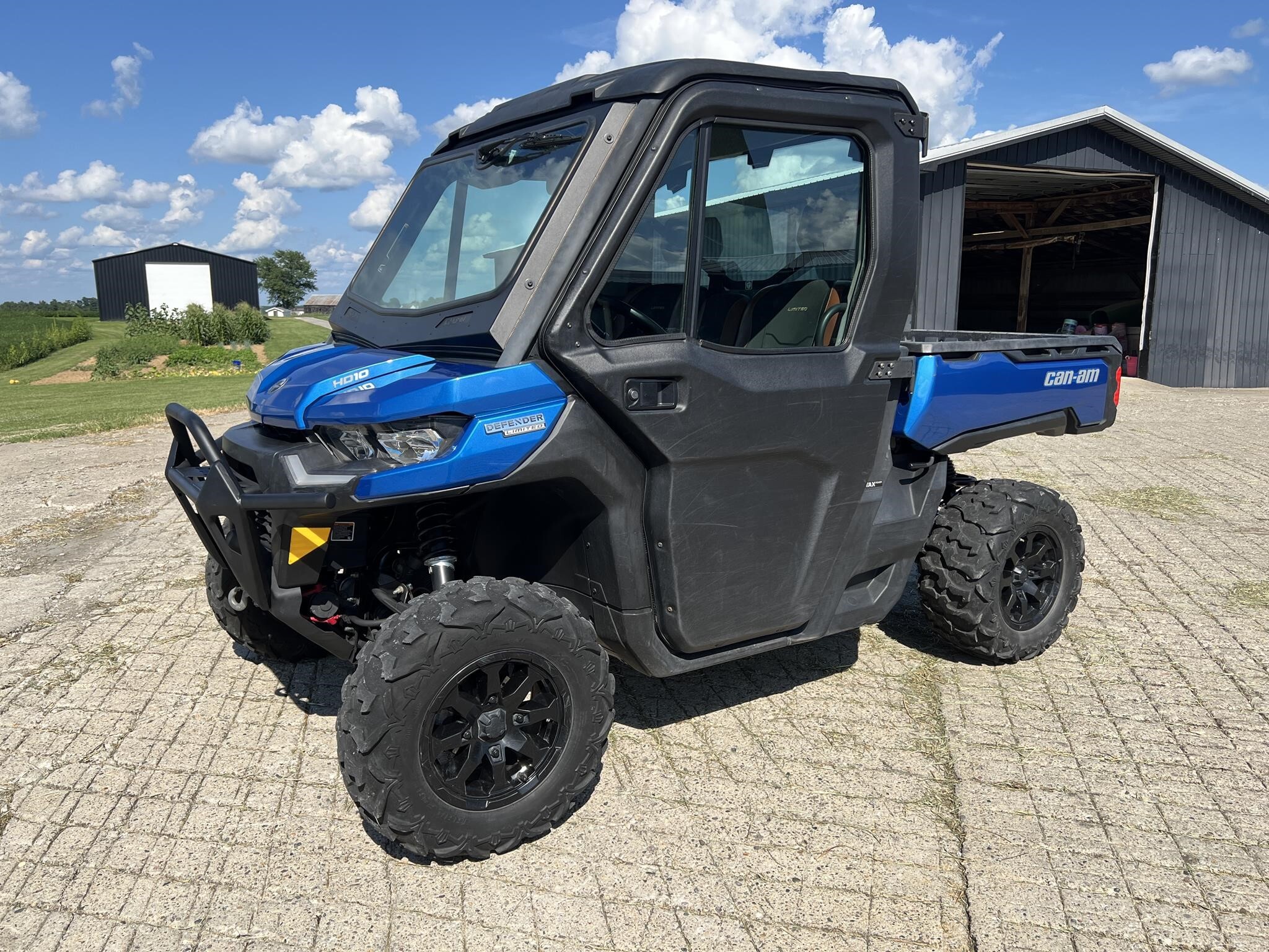 2022 Can-Am DEFENDER LIMITED HD10 ATVs and Utility Vehicle