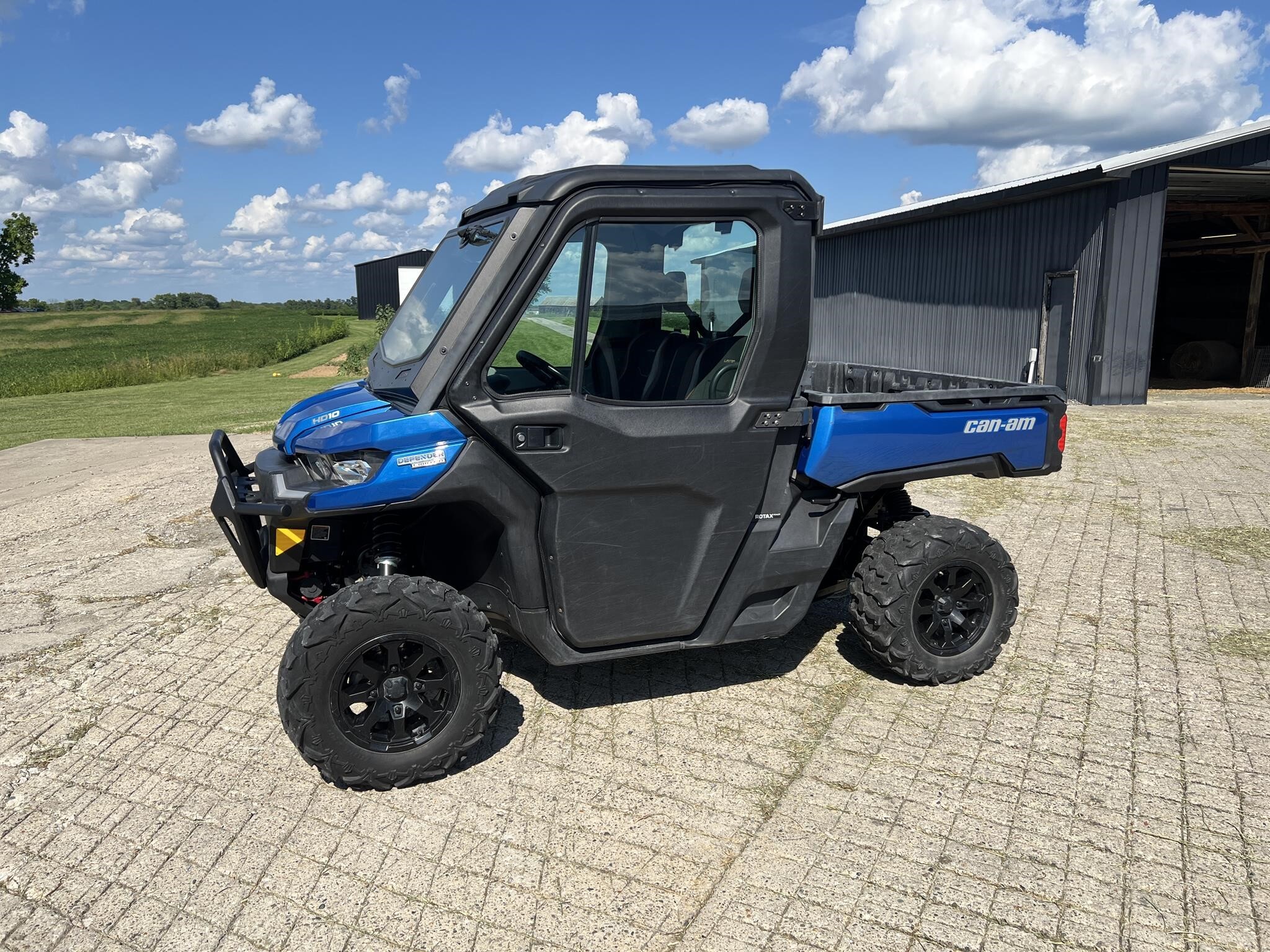 2022 Can-Am DEFENDER LIMITED HD10 ATVs and Utility Vehicle