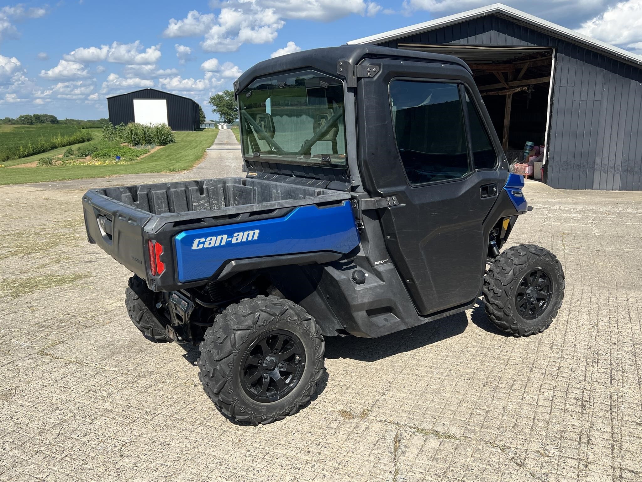 2022 Can-Am DEFENDER LIMITED HD10 ATVs and Utility Vehicle