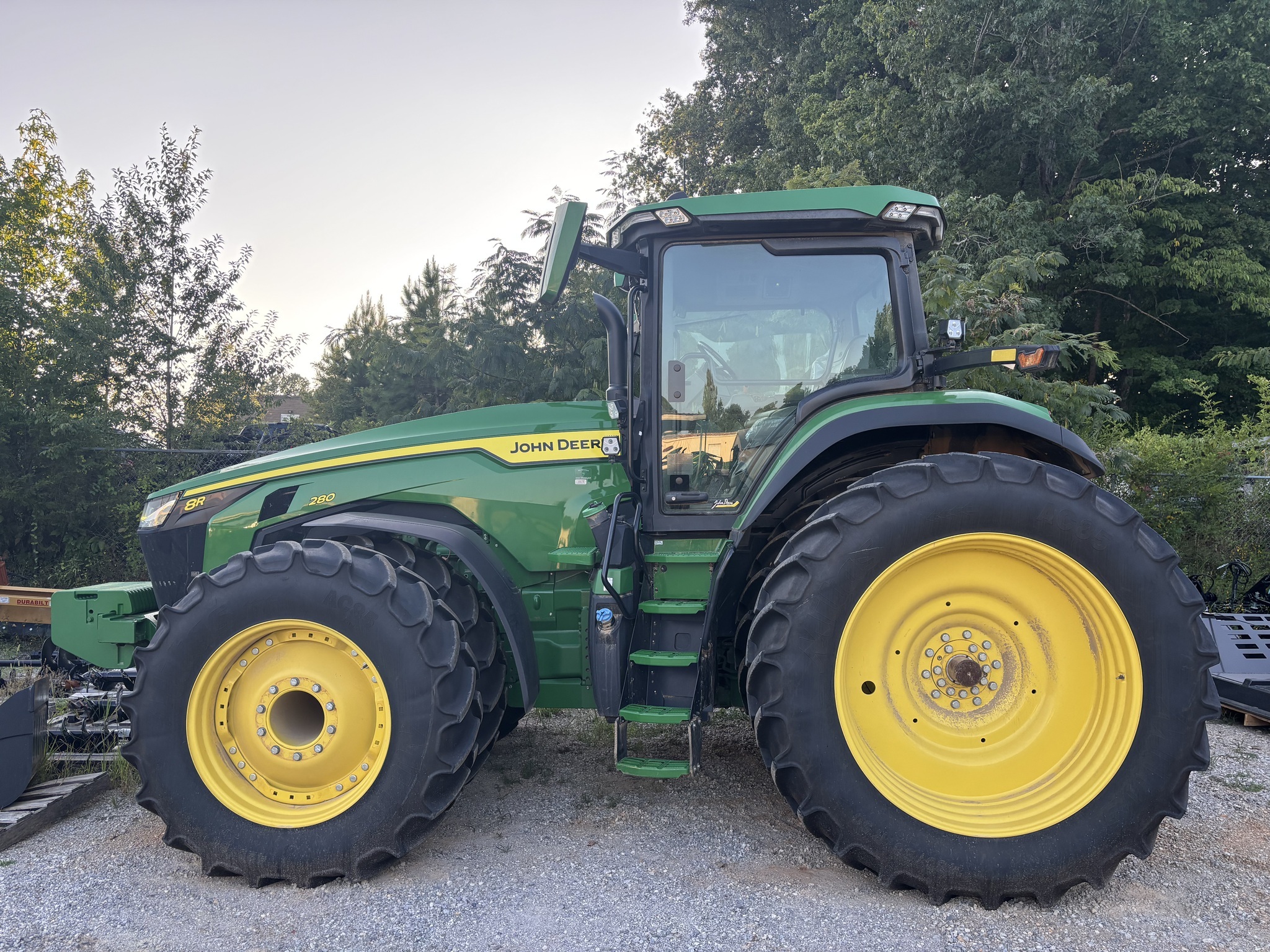 2022 John Deere 8R 280 Tractor