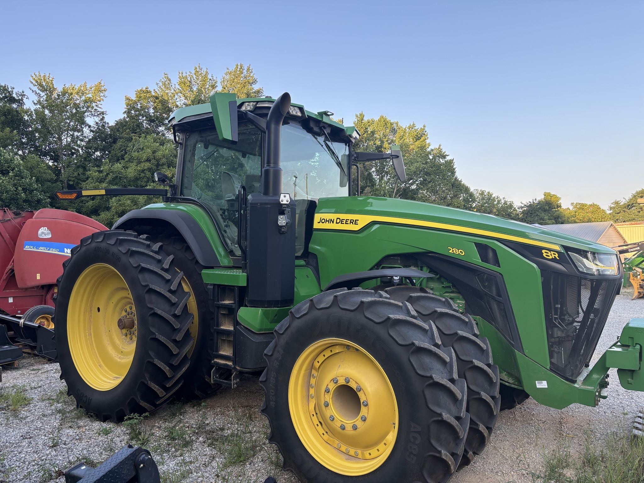 2022 John Deere 8R 280 Tractor