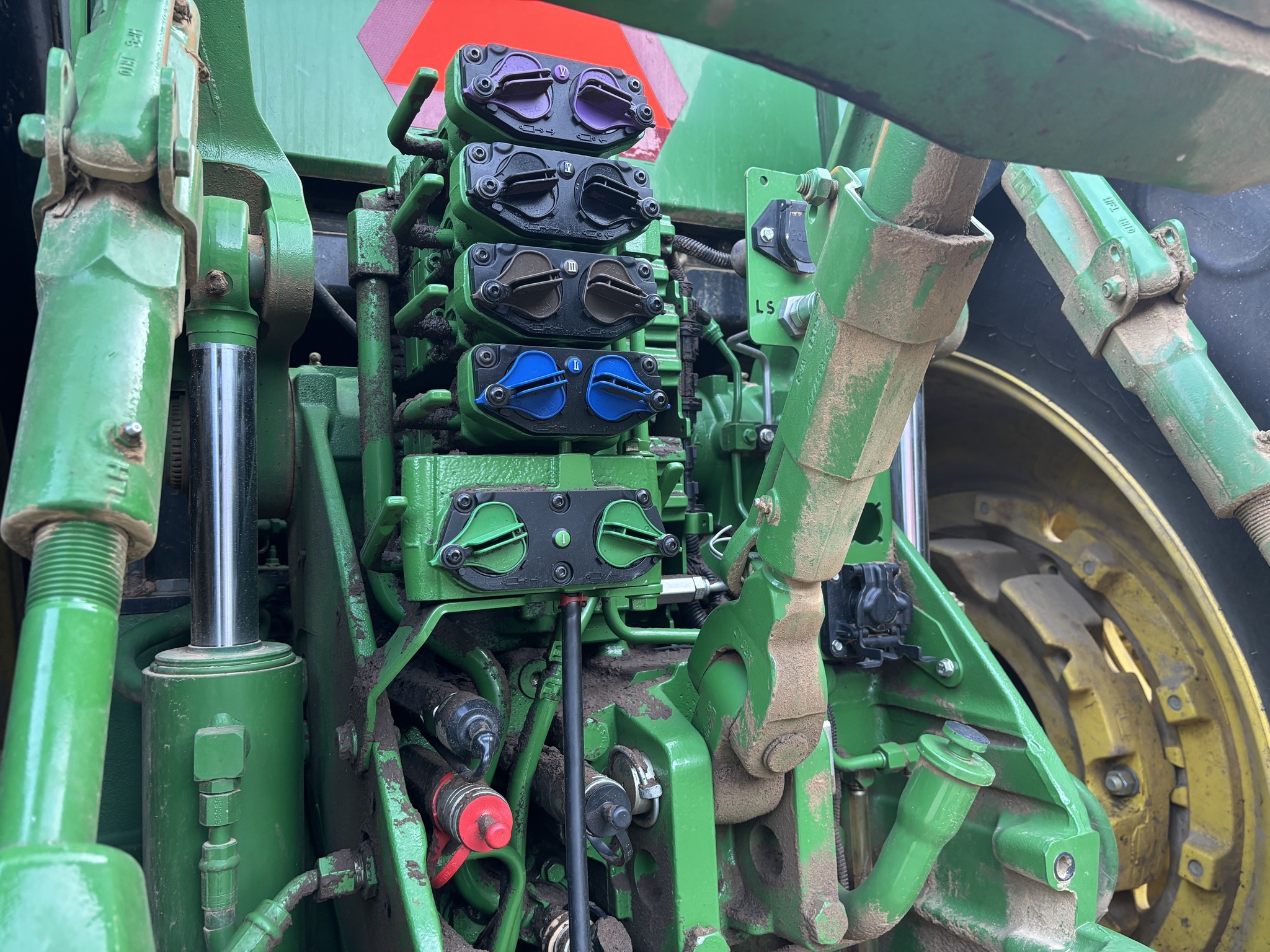 2022 John Deere 8R 280 Tractor