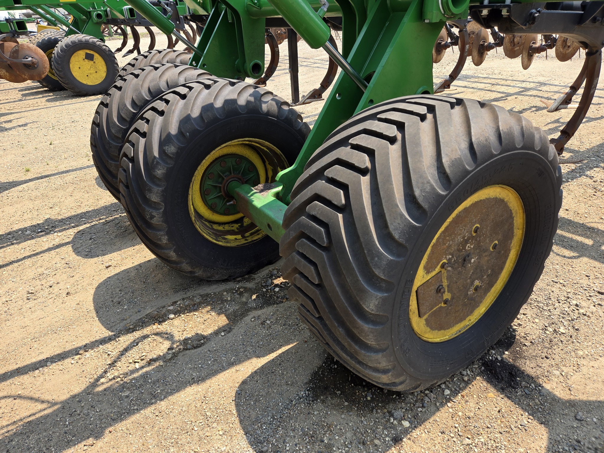 2024 John Deere 2730 Disk Chisel