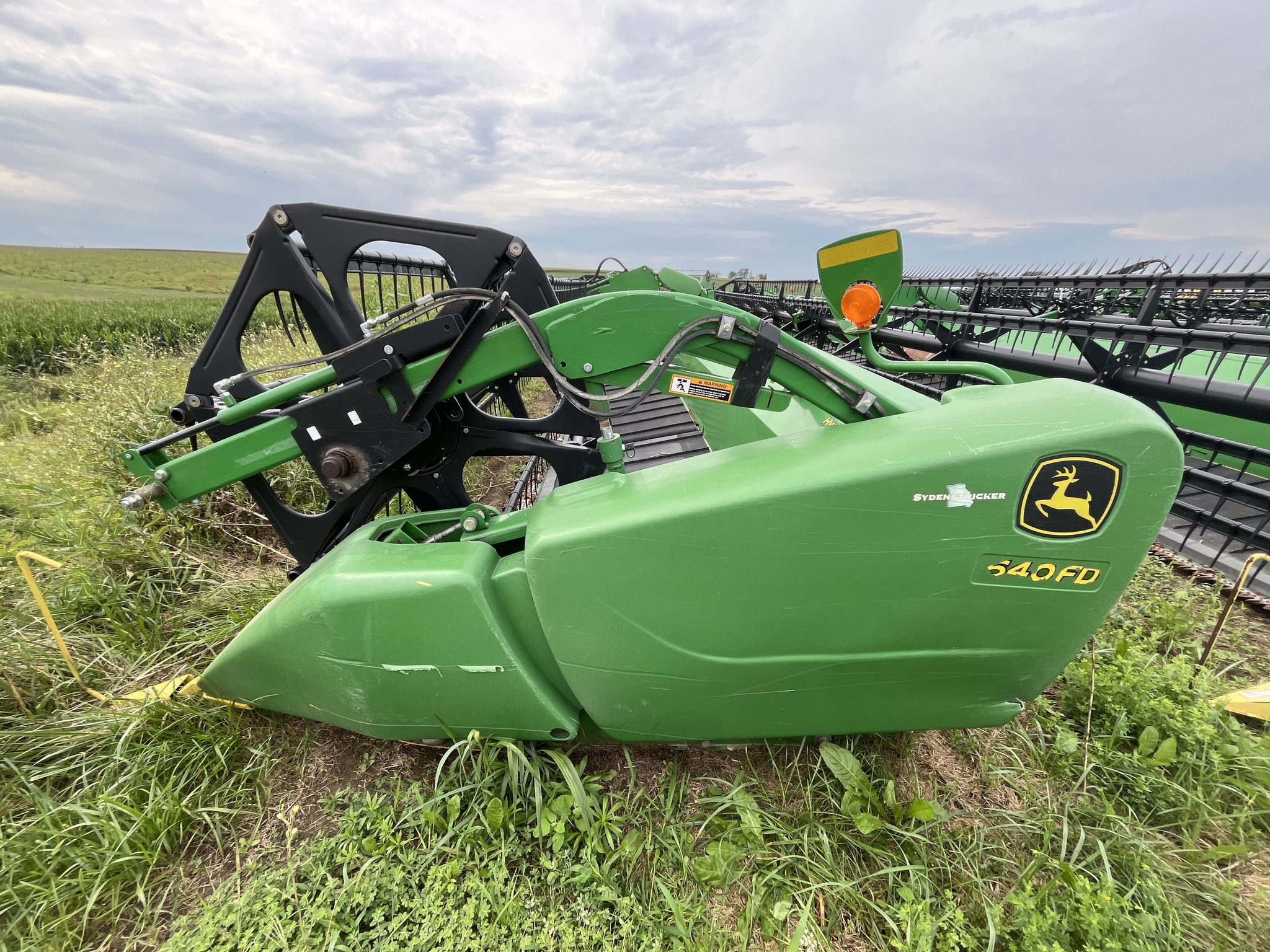 2012 John Deere 640FD Platform