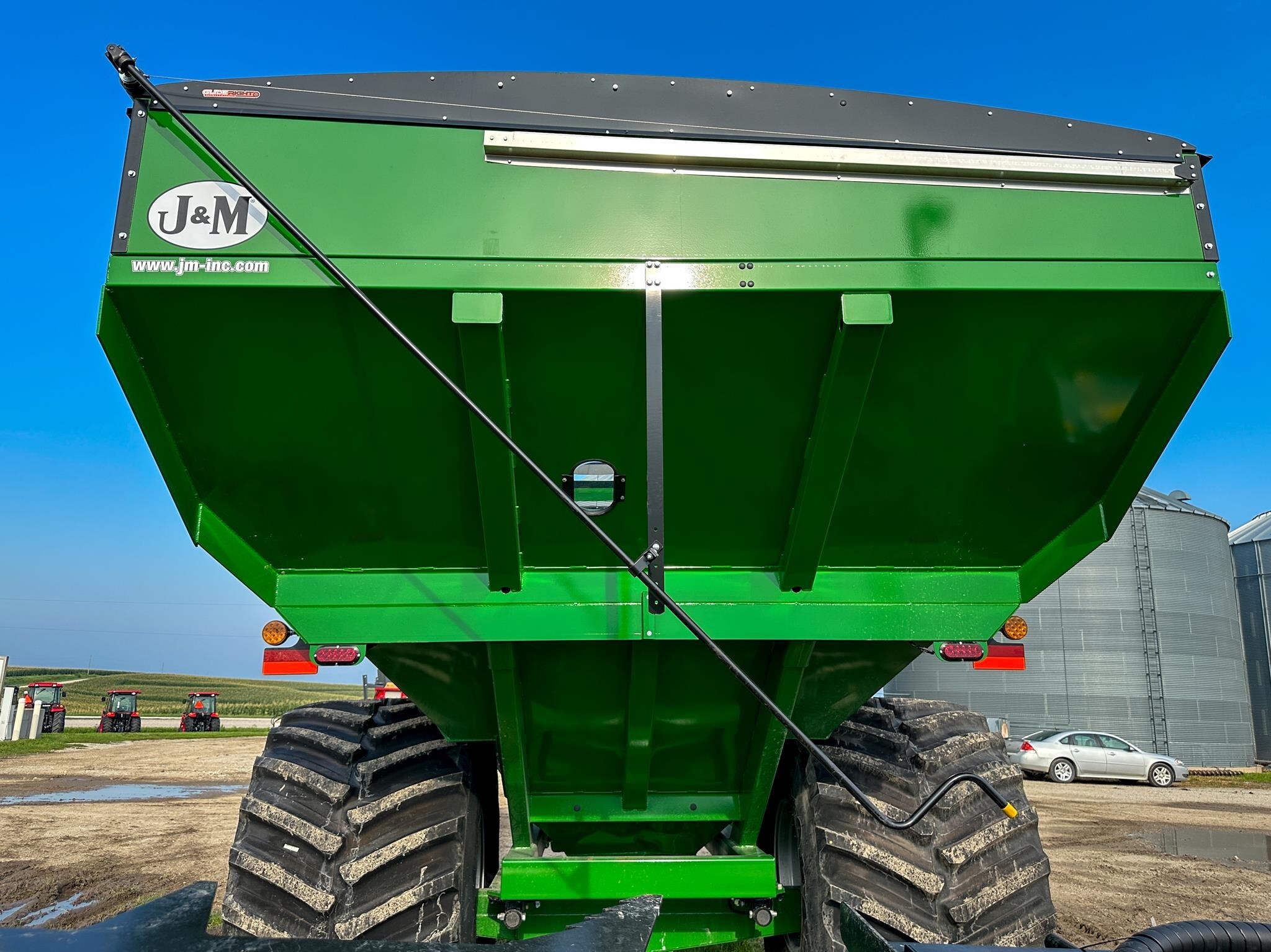 2026 J&M 1112 Grain Cart
