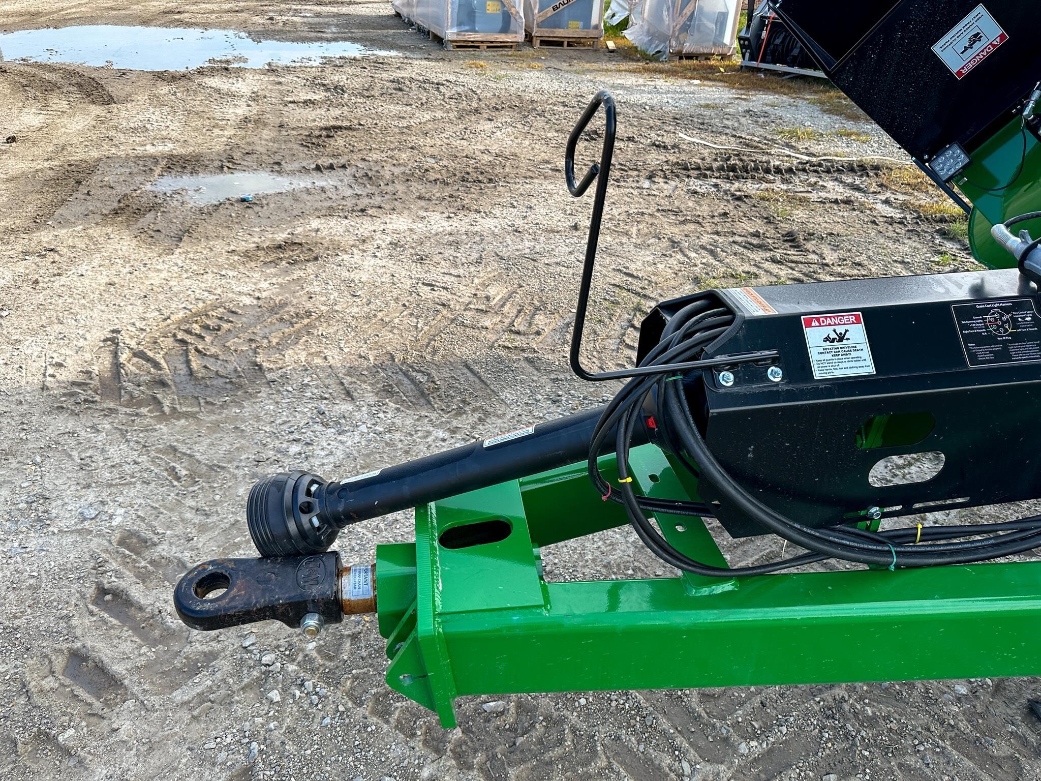 2026 J&M 1112 Grain Cart