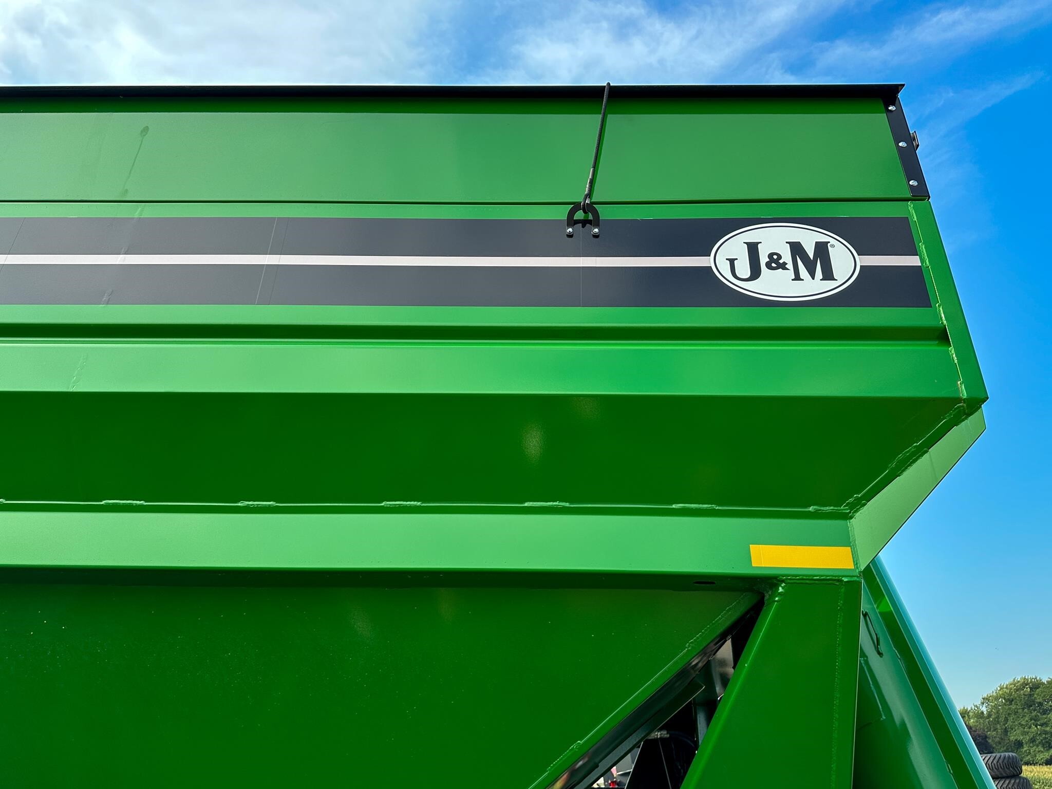2026 J&M 1112 Grain Cart