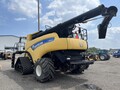 2019 New Holland CR8.90 Combine