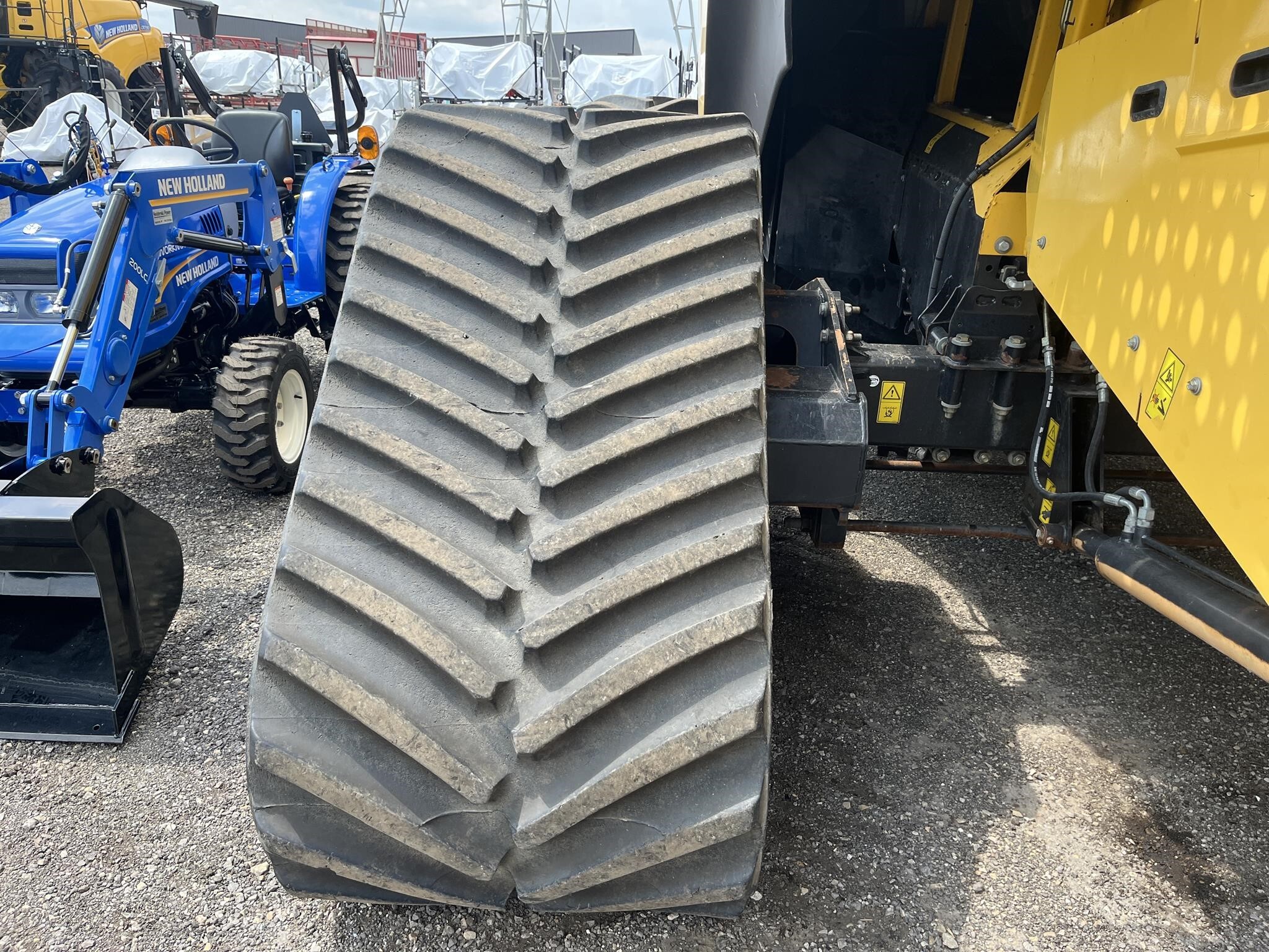 2019 New Holland CR8.90 Combine