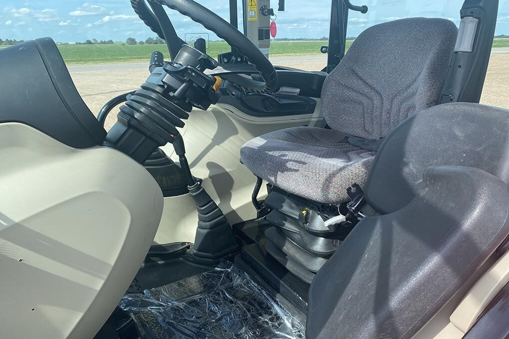 2019 Massey Ferguson 4710 Tractor