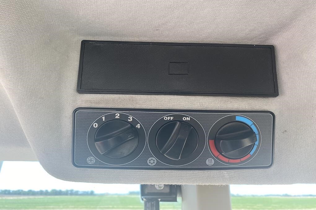 2019 Massey Ferguson 4710 Tractor