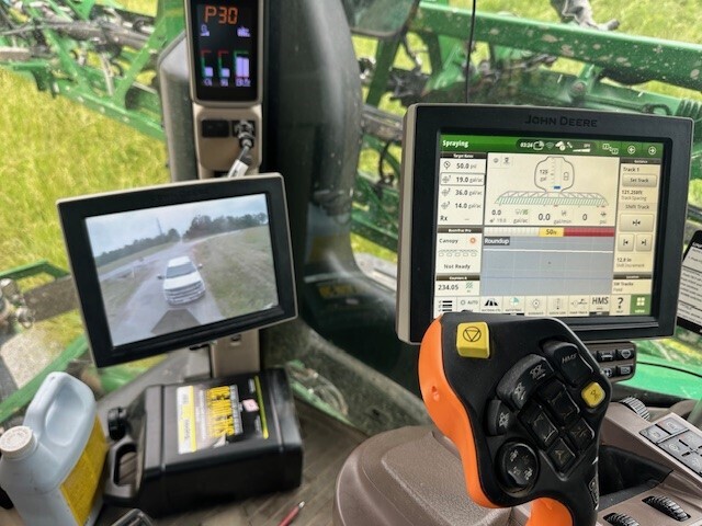 2021 John Deere R4044 Self-Propelled Sprayer