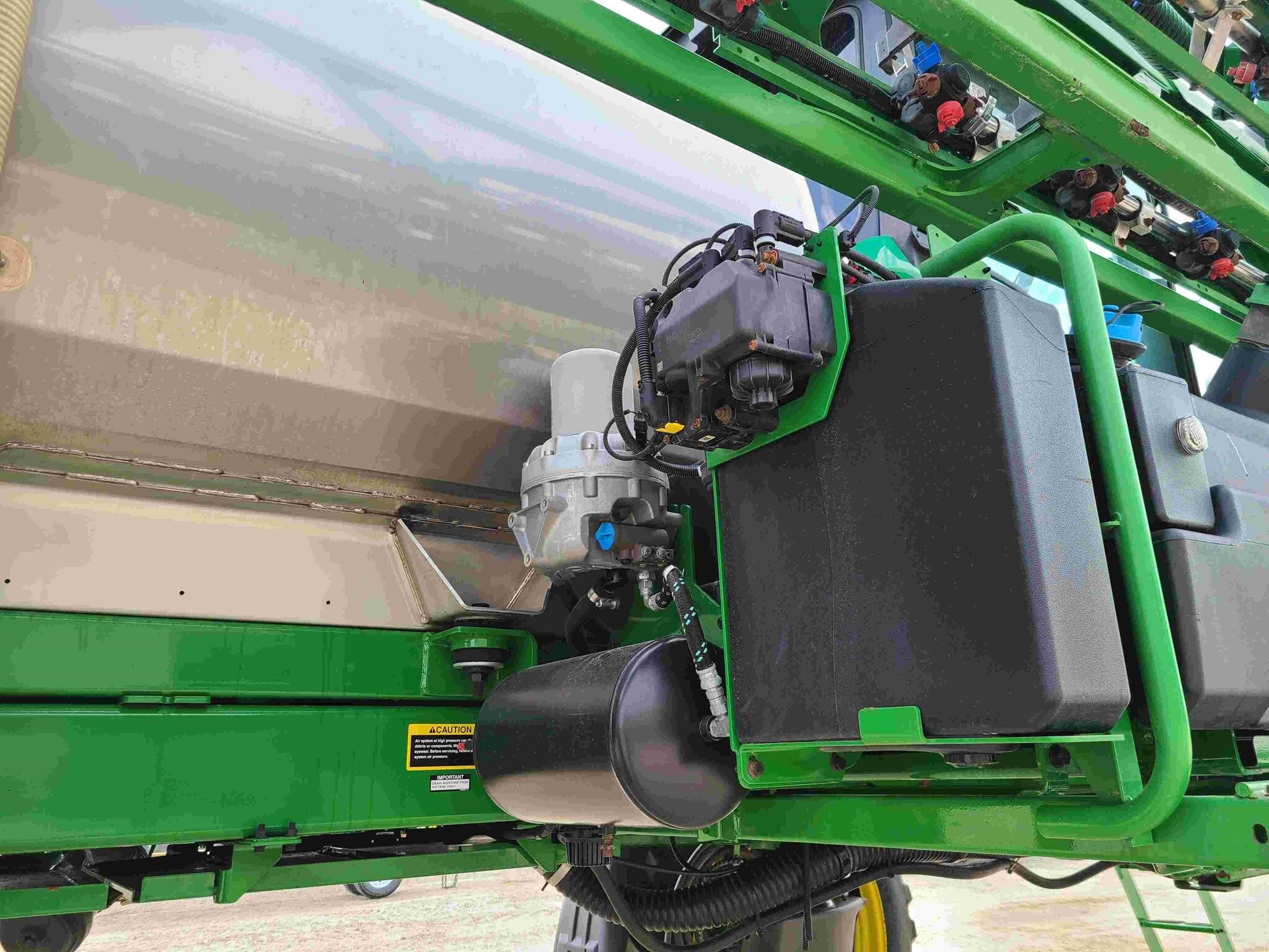 2022 John Deere 410R Self-Propelled Sprayer