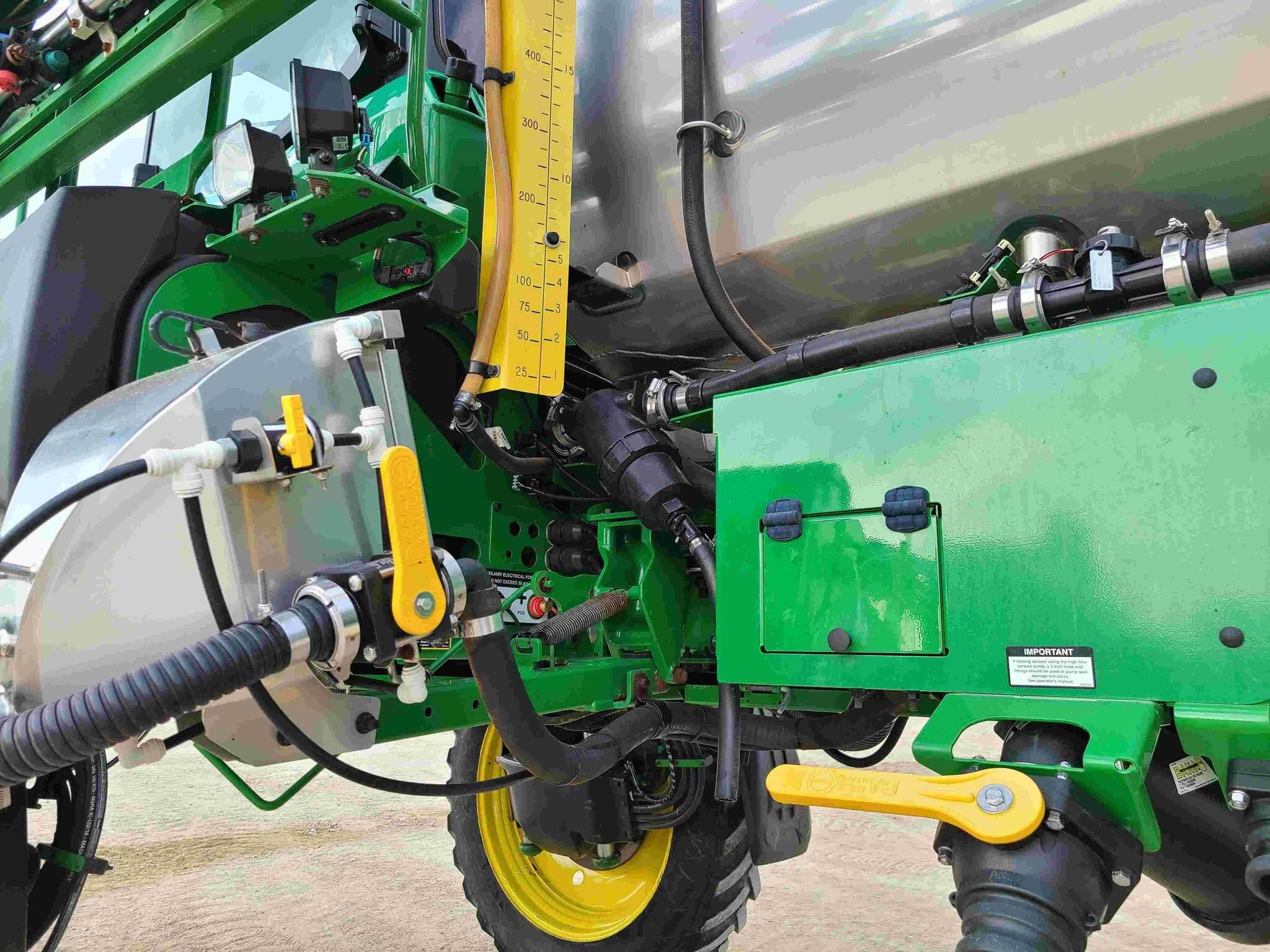 2022 John Deere 410R Self-Propelled Sprayer
