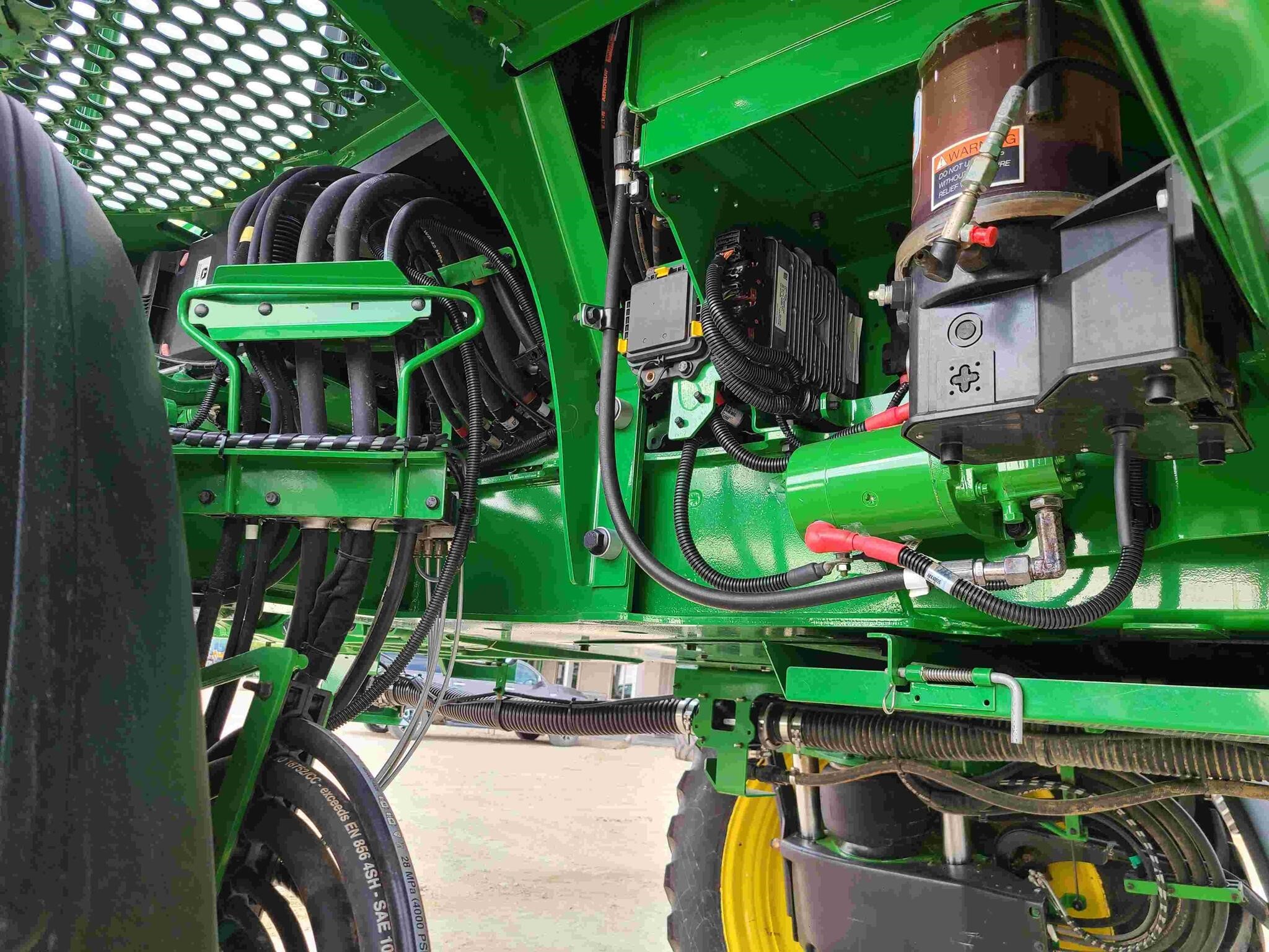 2022 John Deere 410R Self-Propelled Sprayer