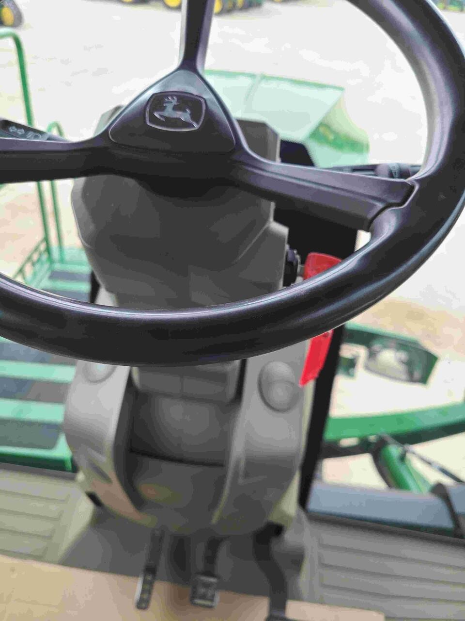 2022 John Deere 410R Self-Propelled Sprayer