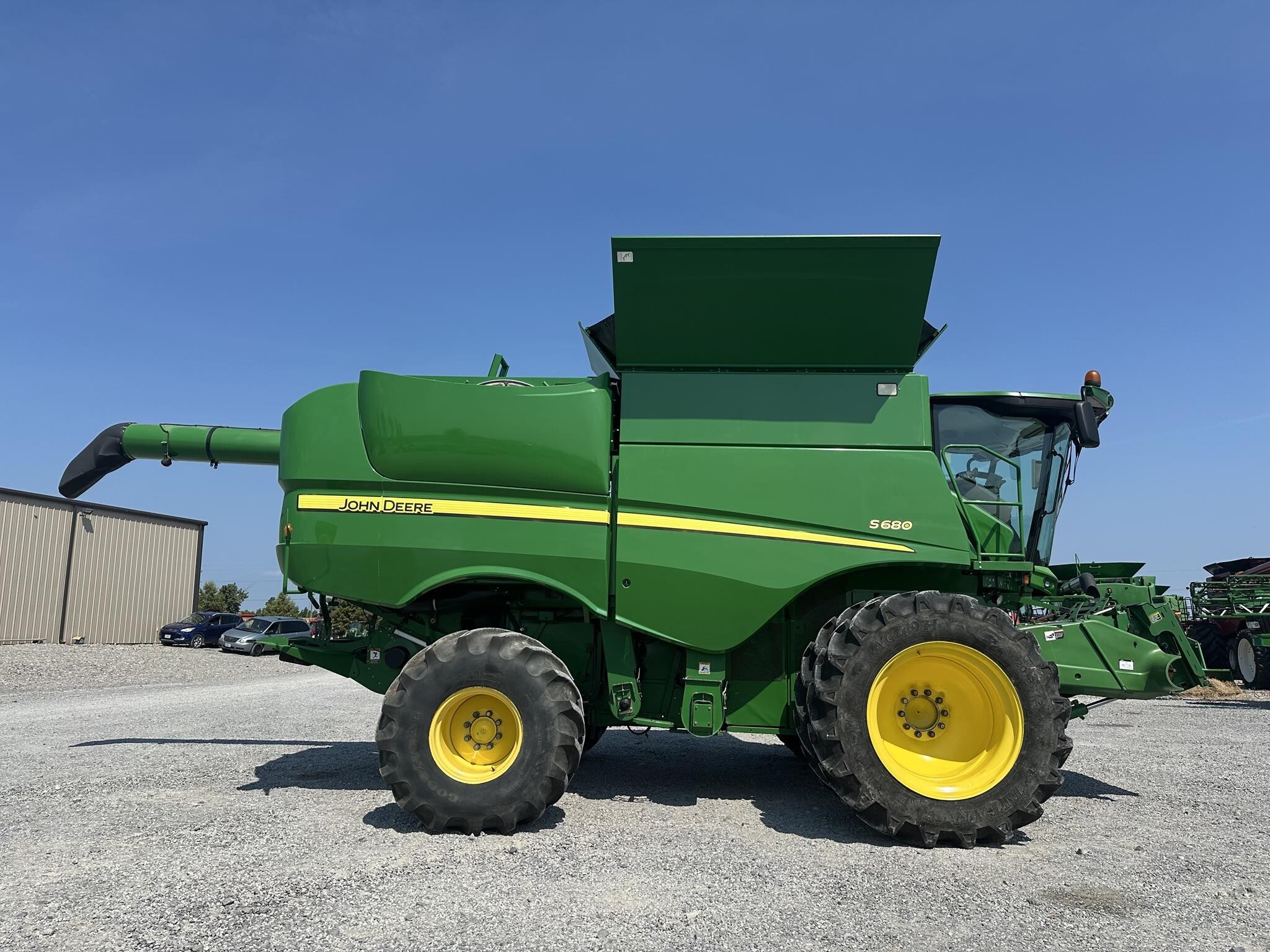 2014 John Deere S680 Combine
