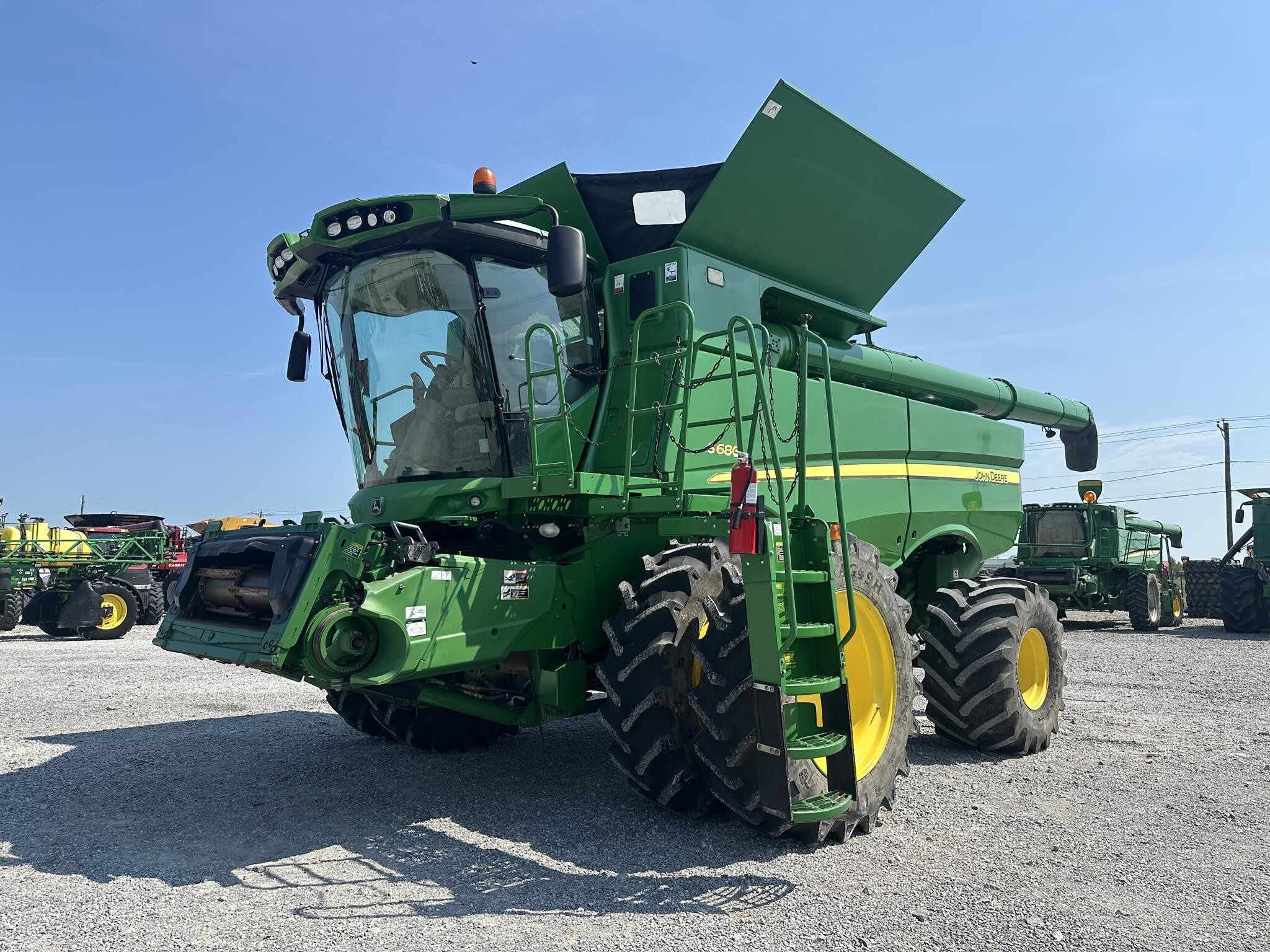 2014 John Deere S680 Combine