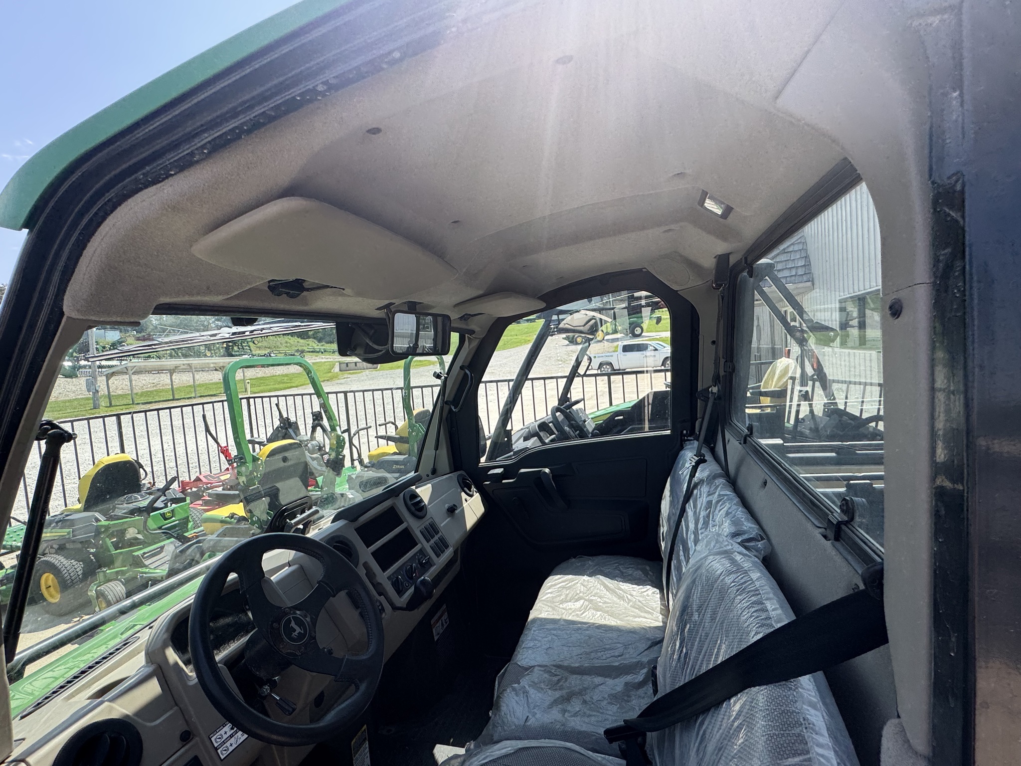 2023 John Deere XUV835R ATVs and Utility Vehicle