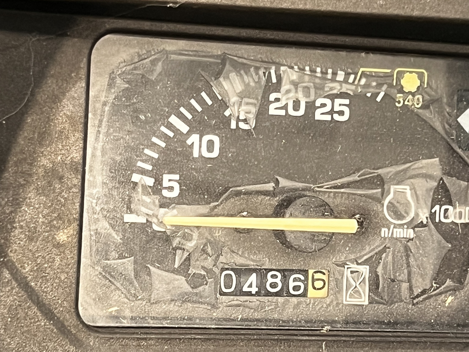 2000 John Deere 4100 Tractor