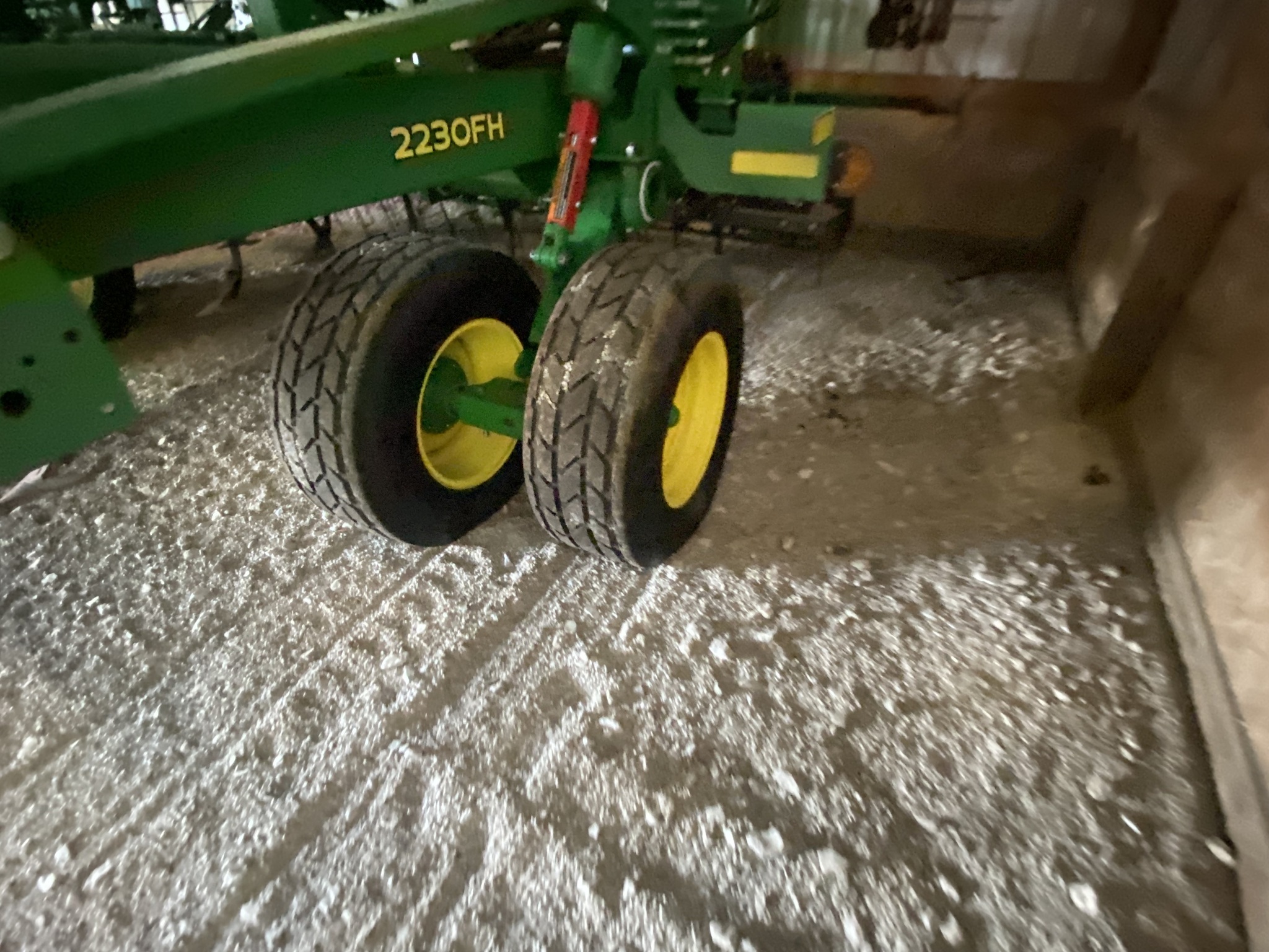 2024 John Deere 2230 Field Cultivator