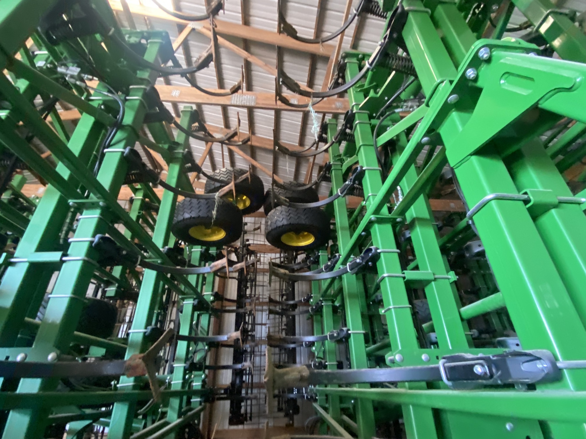 2024 John Deere 2230 Field Cultivator